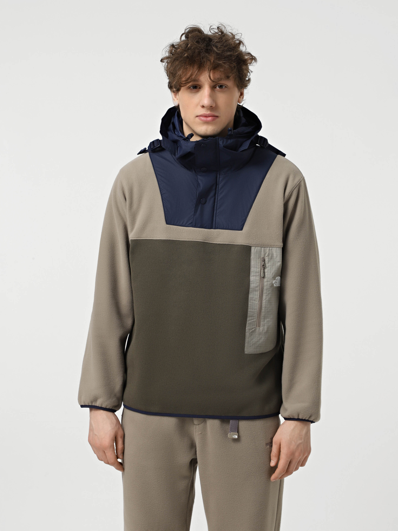 Куртки и дубленки The North Face Color Mix модель NF0A8A7W21L1 Куртки и дубленки The North Face Color Mix модель NF0A8A7W21L1 Фото