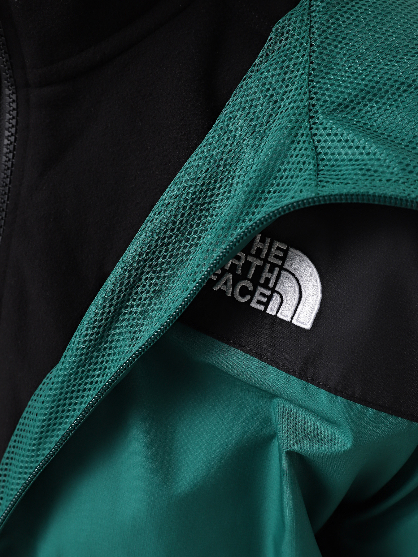 Куртки и дубленки The North Face Sheru модель NF0A4C9HNL11 Куртки и дубленки The North Face Sheru модель NF0A4C9HNL11 Фото