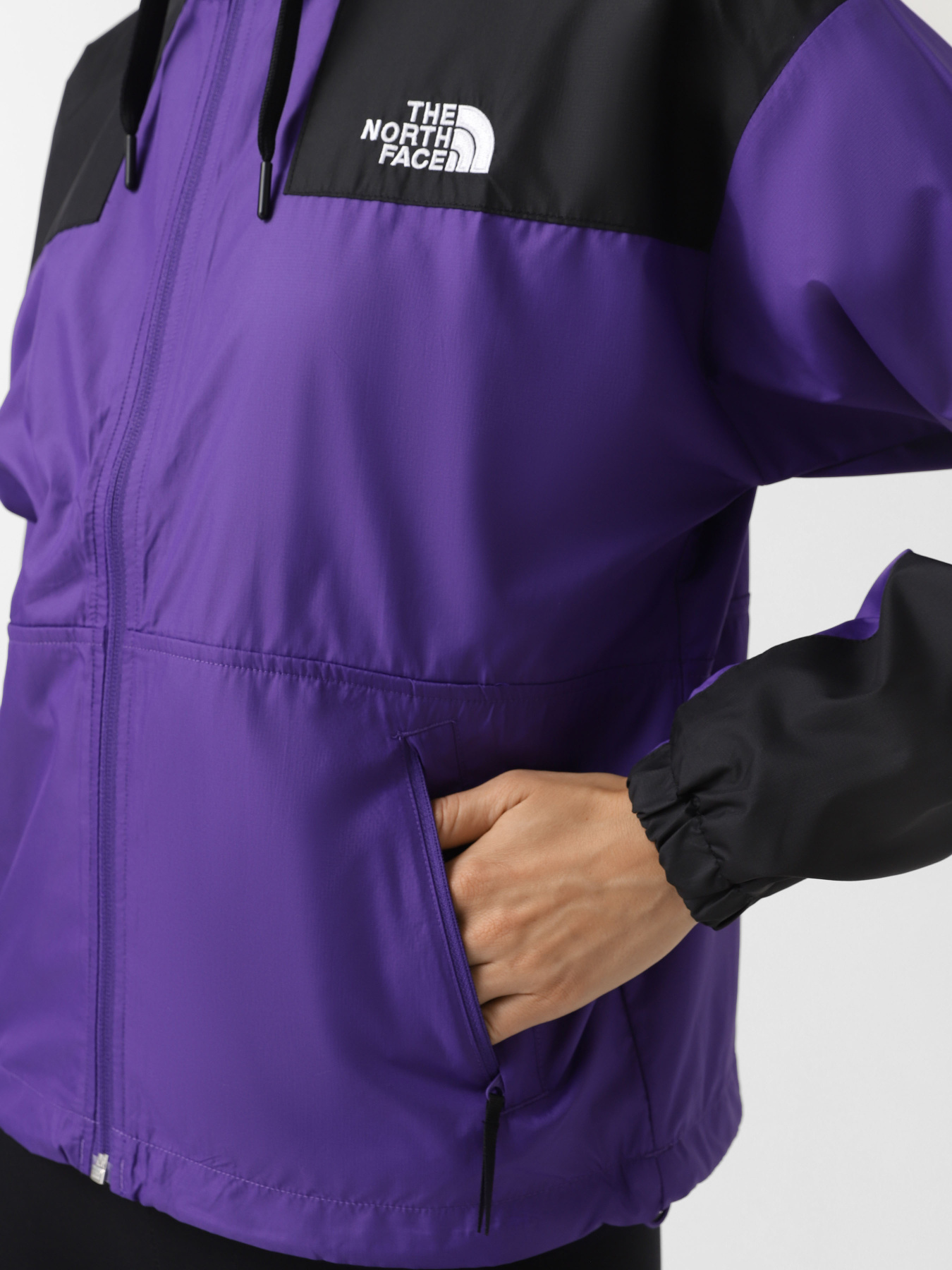 Куртки та дублянки The North Face Sheru модель NF0A4C9HS961 Фото