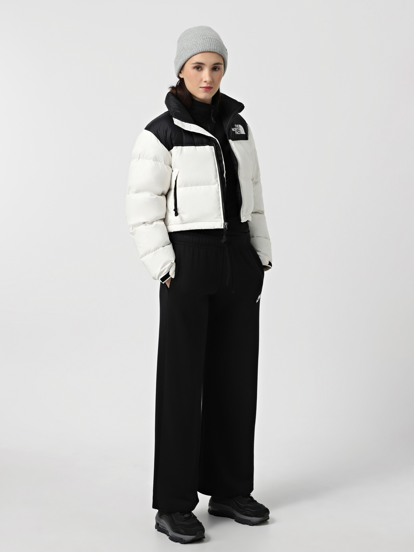 Куртки та дублянки The North Face Nuptse модель NF0A5GGEROU1 Фото