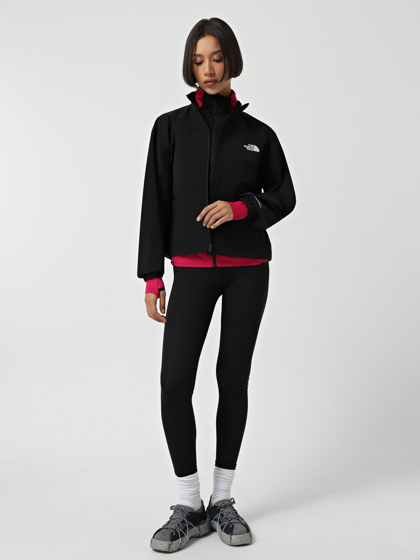 Куртки и дубленки The North Face Easy Wind Track модель NF0A88Z7JK31 Фото