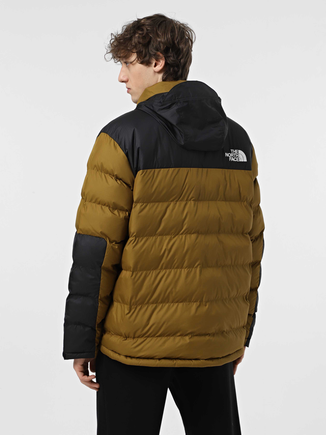 Куртки та дублянки The North Face Monterosa Insulated модель NF0A89EG1OB1 Фото
