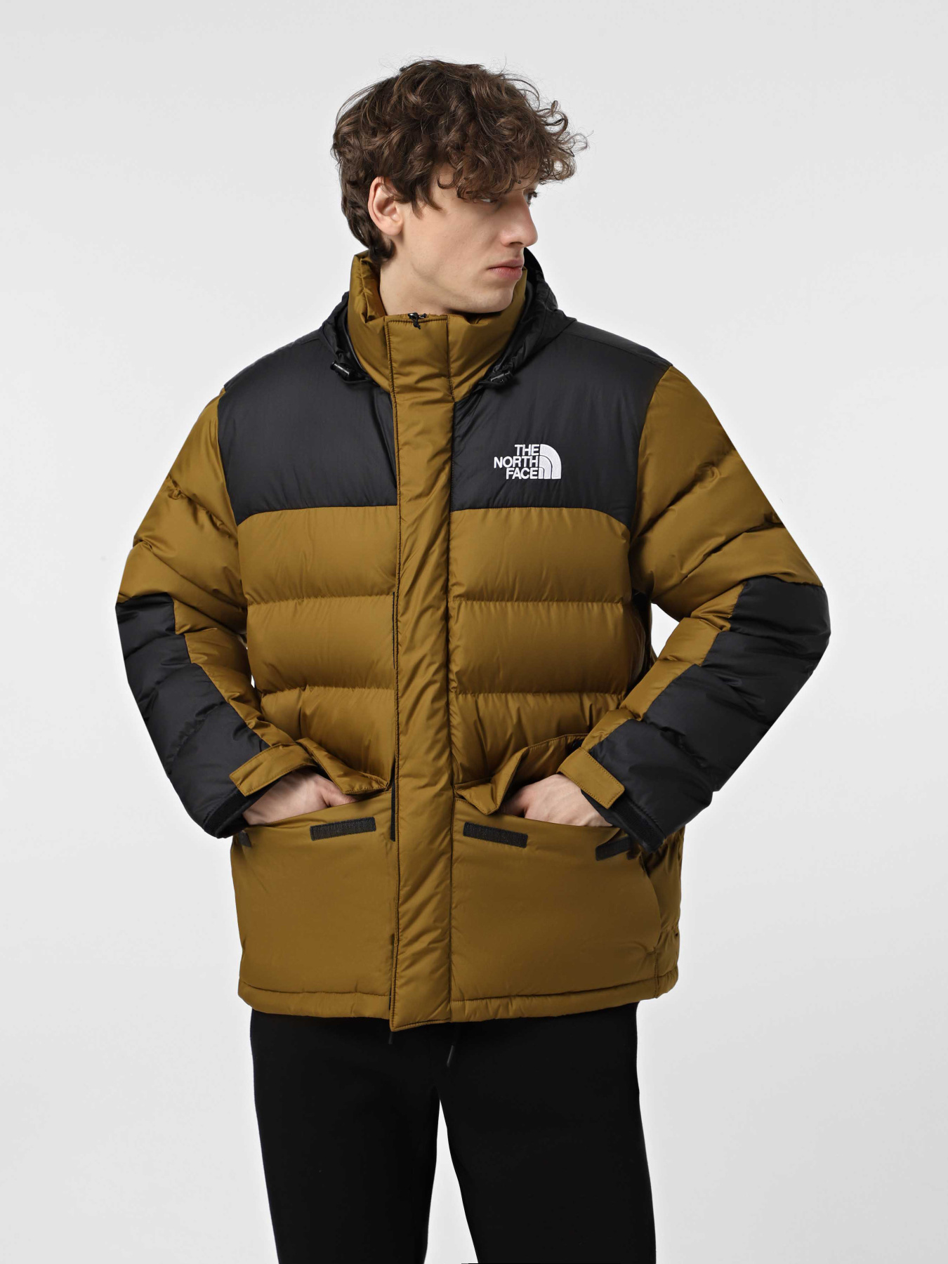 Куртки та дублянки The North Face Monterosa Insulated модель NF0A89EG1OB1 Фото