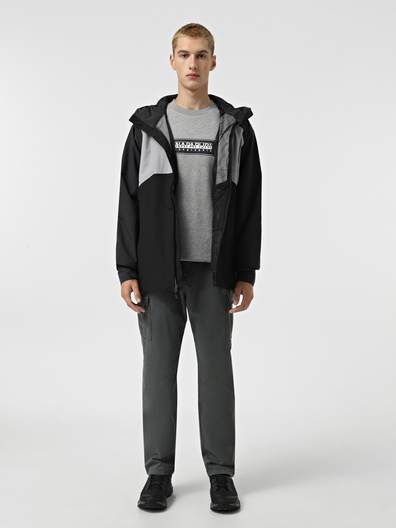Куртки и дубленки The North Face Stratos модель NF00CMH9AZG1 Фото