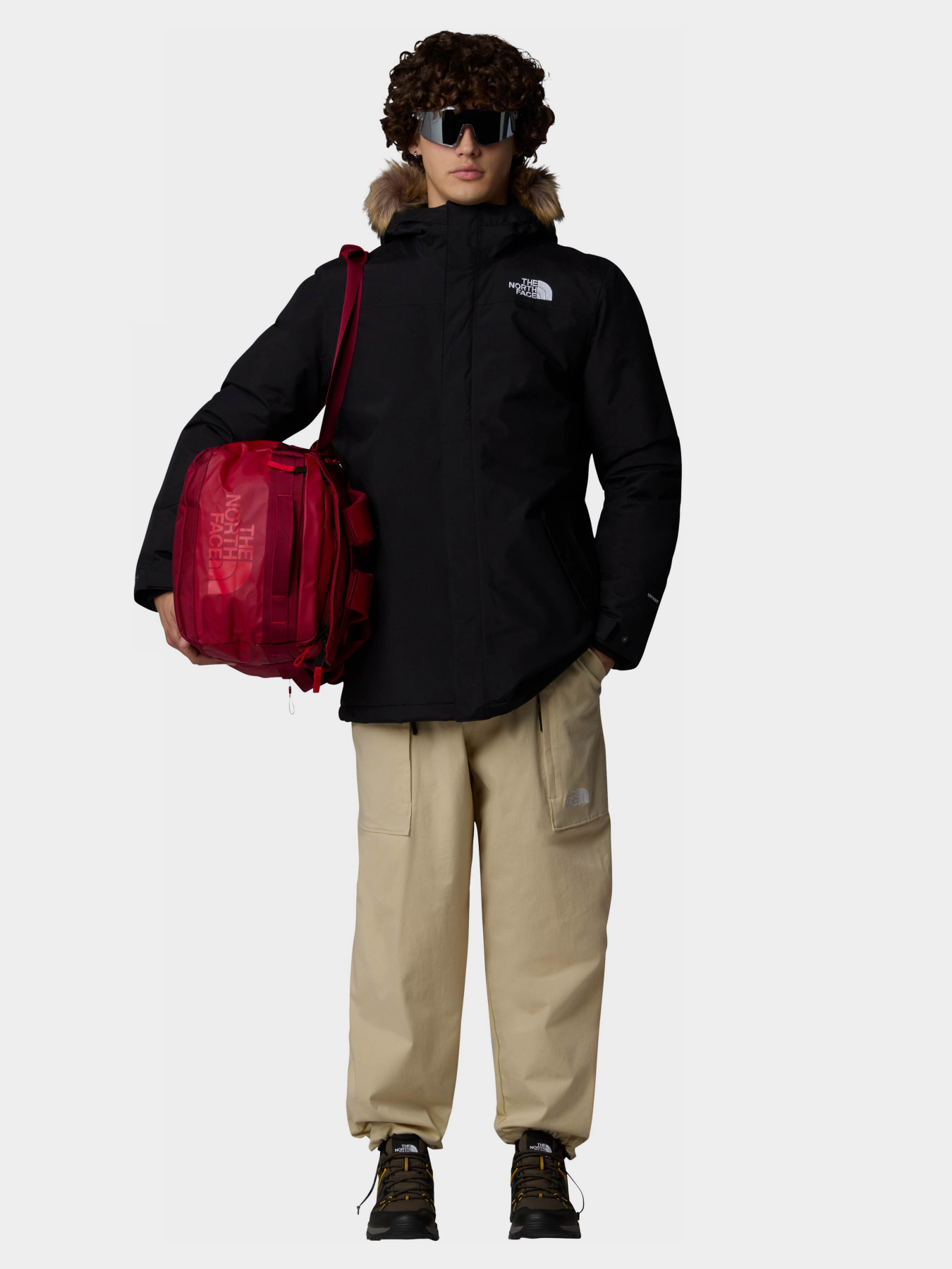 Куртки та дублянки The North Face Zaneck модель NF0A4M8HKX71 Фото