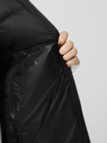 Куртки та дублянки The North Face Hyalite модель NF0A7SXE4H01 Фото