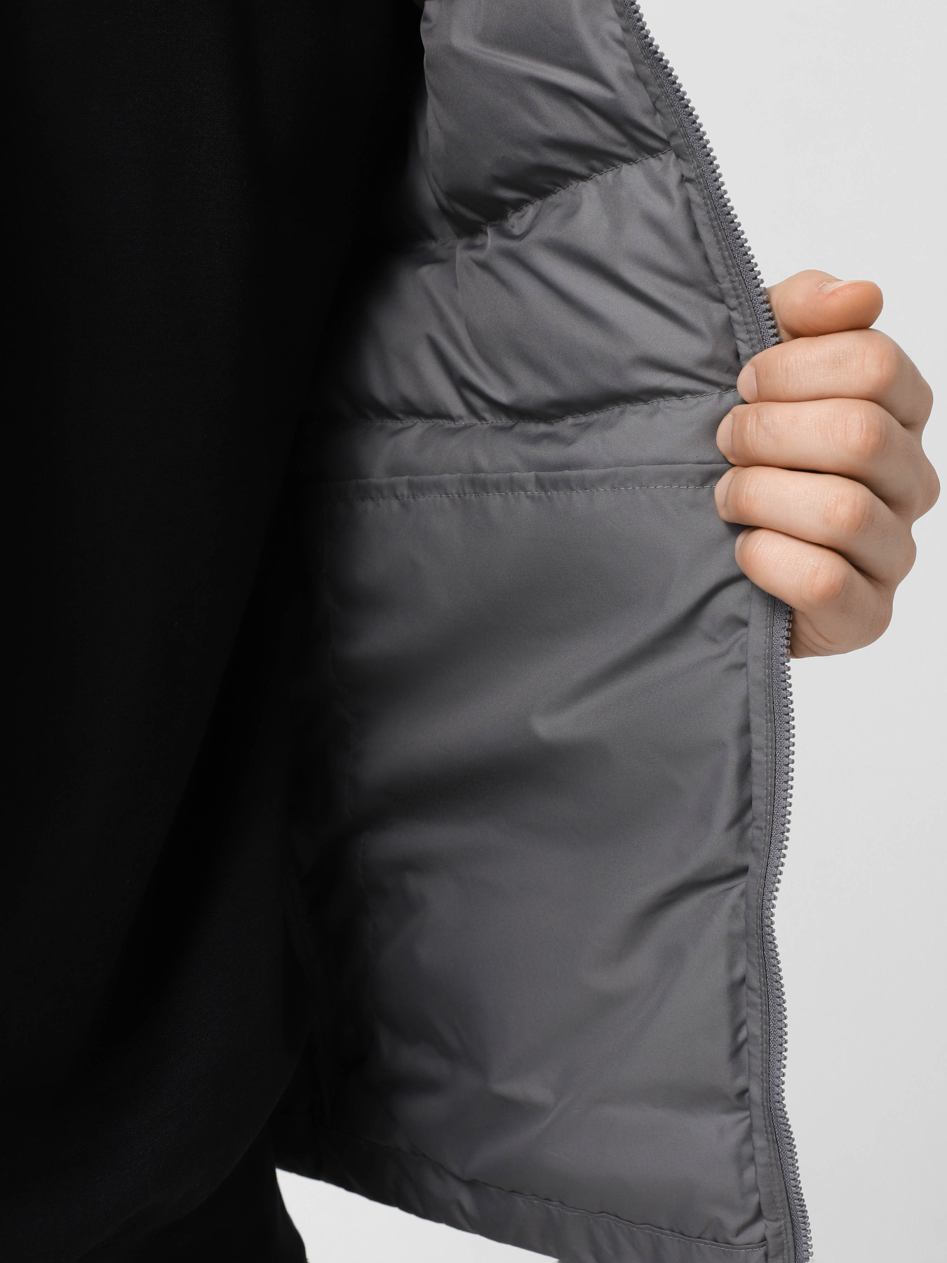Куртки та дублянки The North Face Aconcagua III модель NF0A84IK0UZ1 Фото
