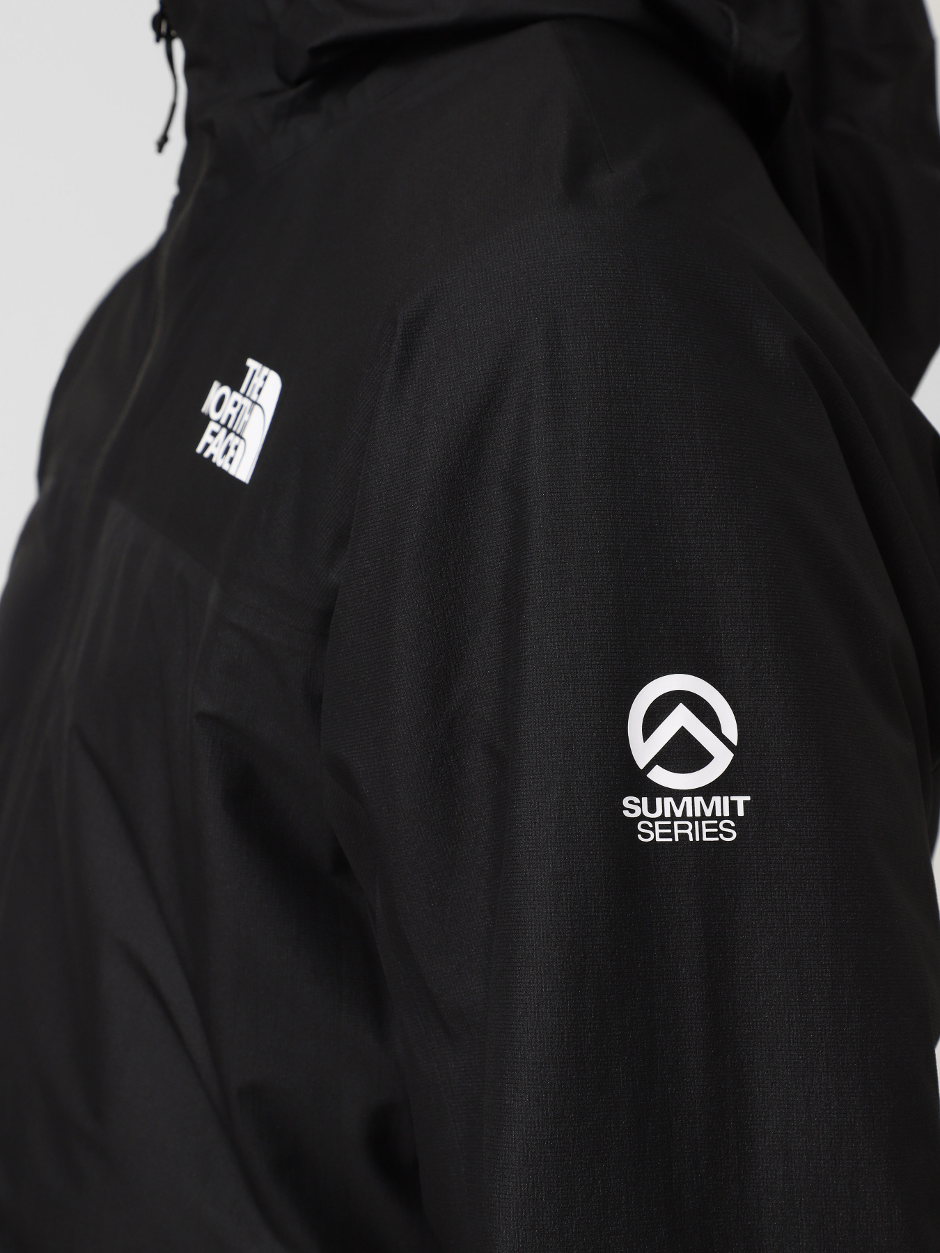 Куртки и дубленки The North Face Summit Superior Futurelight модель NF0A86WGJK31 Куртки и дубленки The North Face Summit Superior Futurelight модель NF0A86WGJK31 Фото