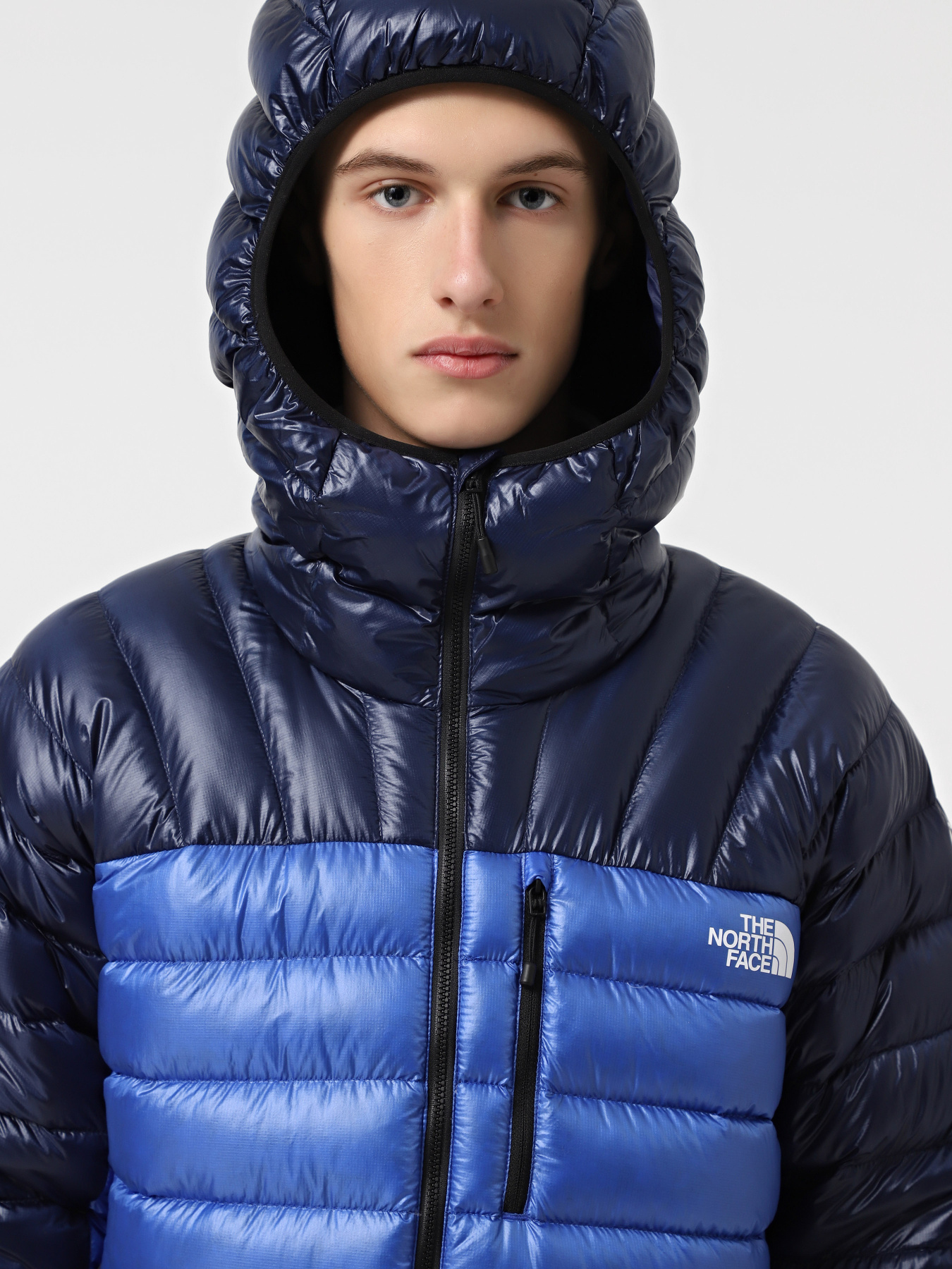 Куртки и дубленки The North Face Summit Breithorn Hooded Down модель NF0A87ZM5NO1 Куртки и дубленки The North Face Summit Breithorn Hooded Down модель NF0A87ZM5NO1 Фото