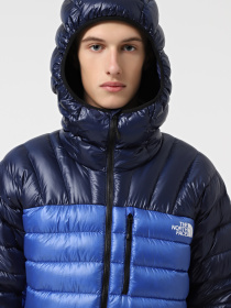 Куртки и дубленки The North Face Summit Breithorn Hooded Down модель NF0A87ZM5NO1 Фото