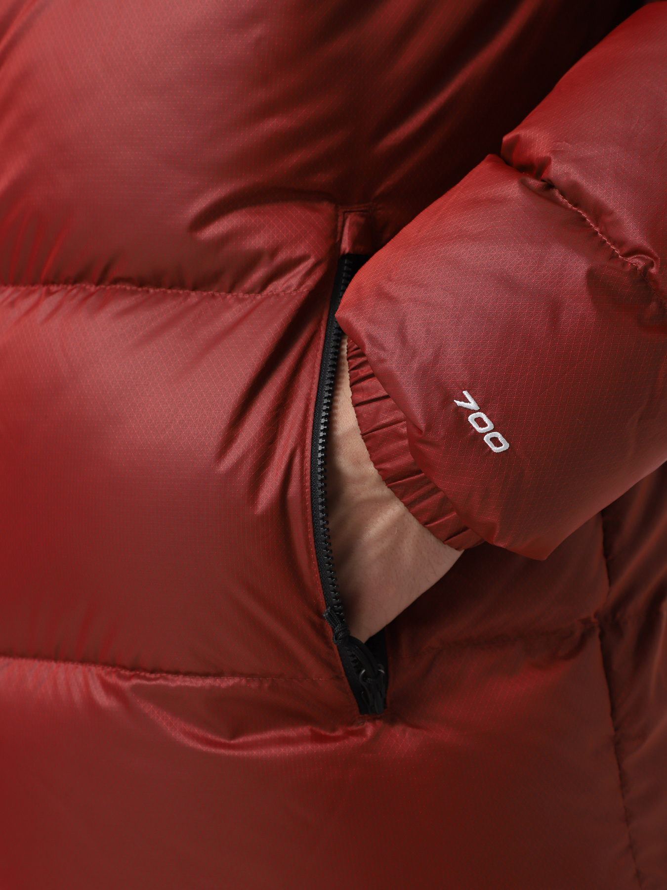Куртки та дублянки The North Face Diablo Down модель NF0A899290O1 Фото