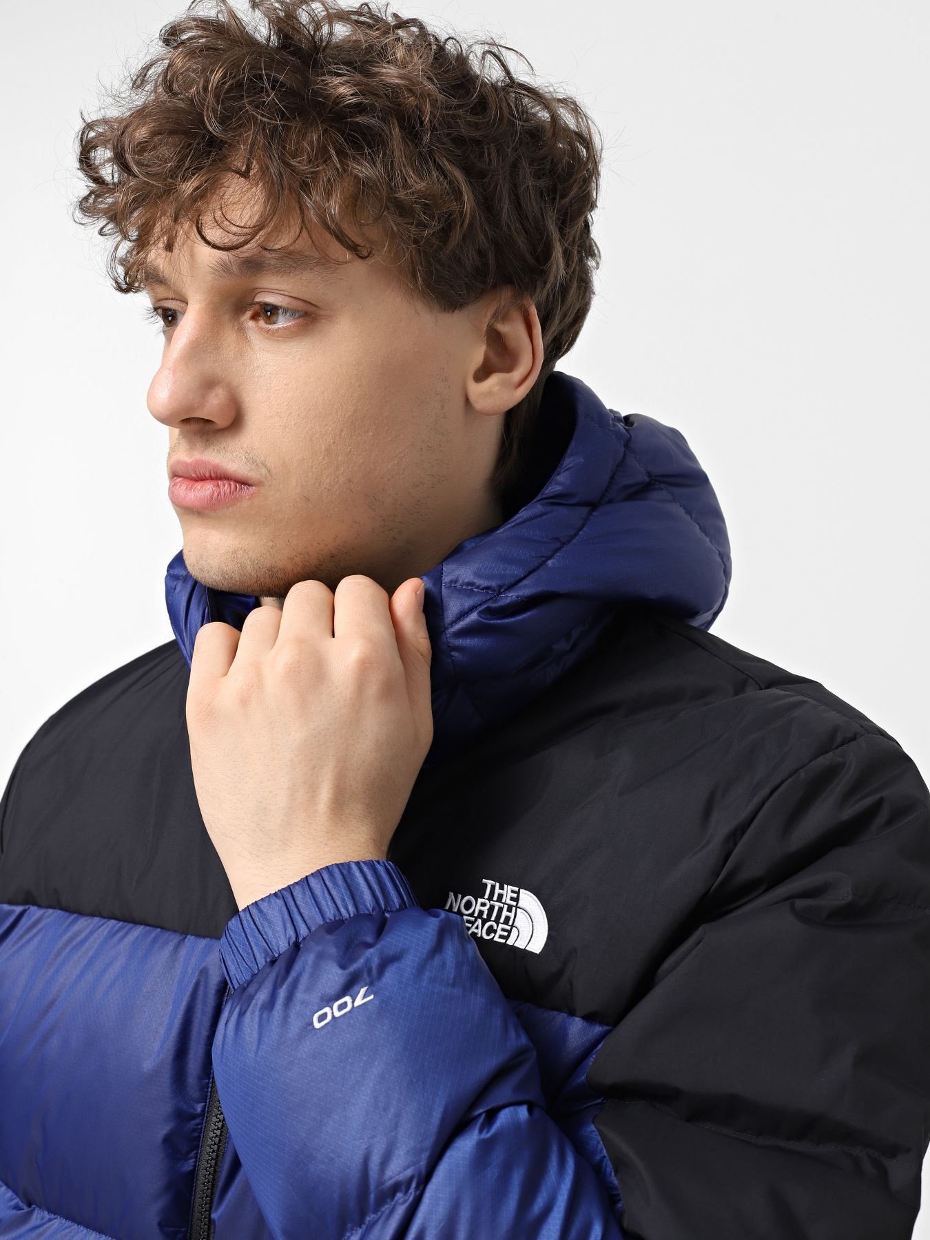 Куртки та дублянки The North Face Diablo Down модель NF0A89920AI1 Фото