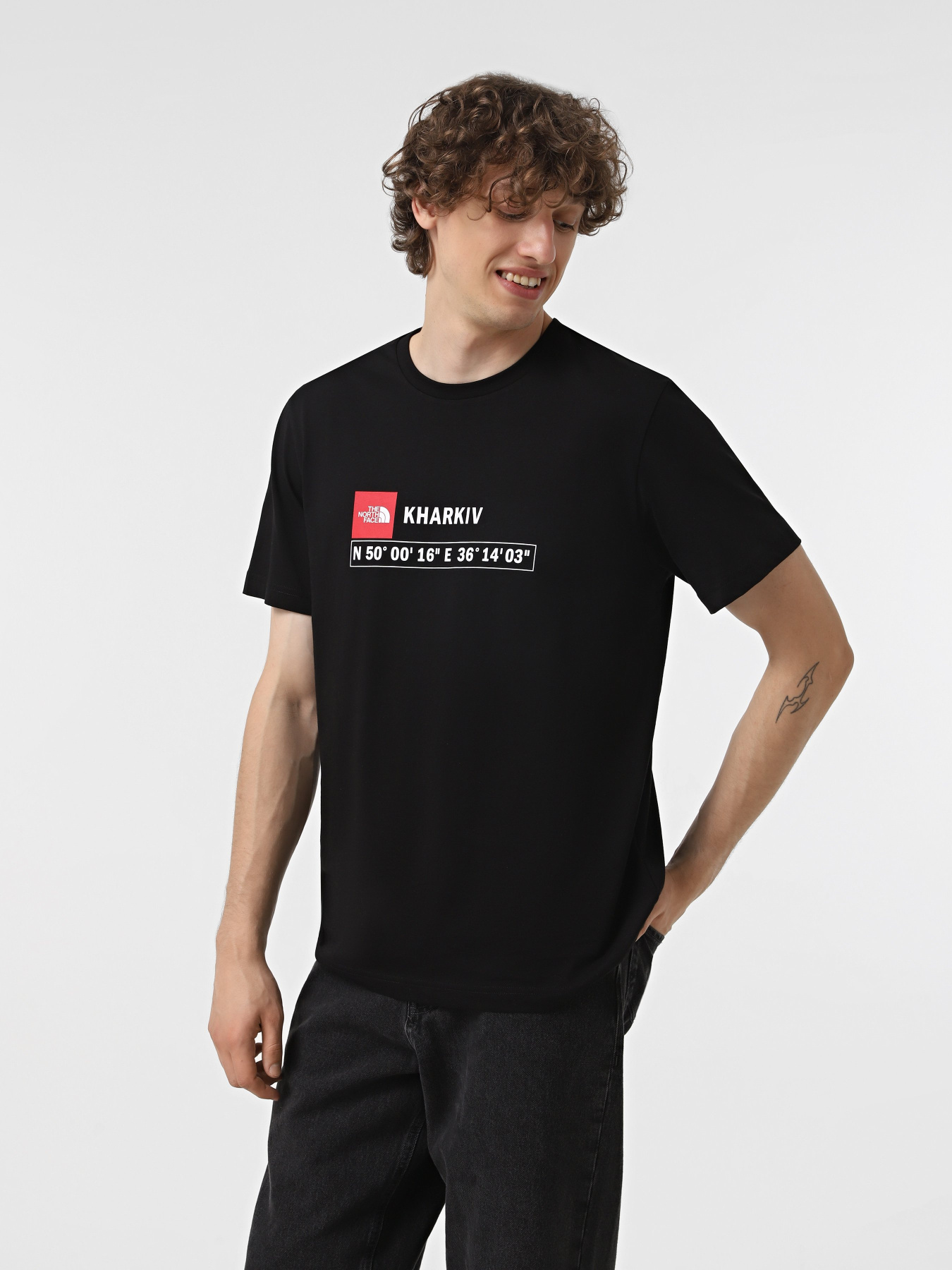 Футболки і поло The North Face Kharkiv модель NF0A8B3QJK31 Футболки і поло The North Face Kharkiv модель NF0A8B3QJK31 Фото