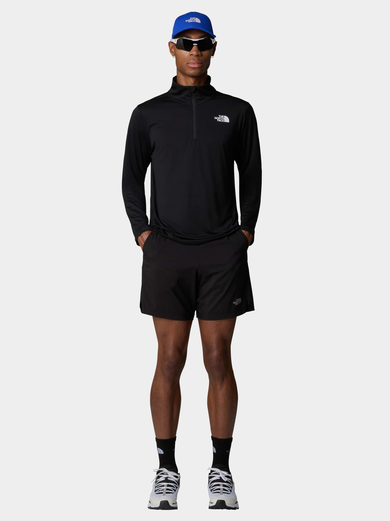 Худи и свитшоты The North Face 24/7 1/4 Zip модель NF0A8949JK31 Фото