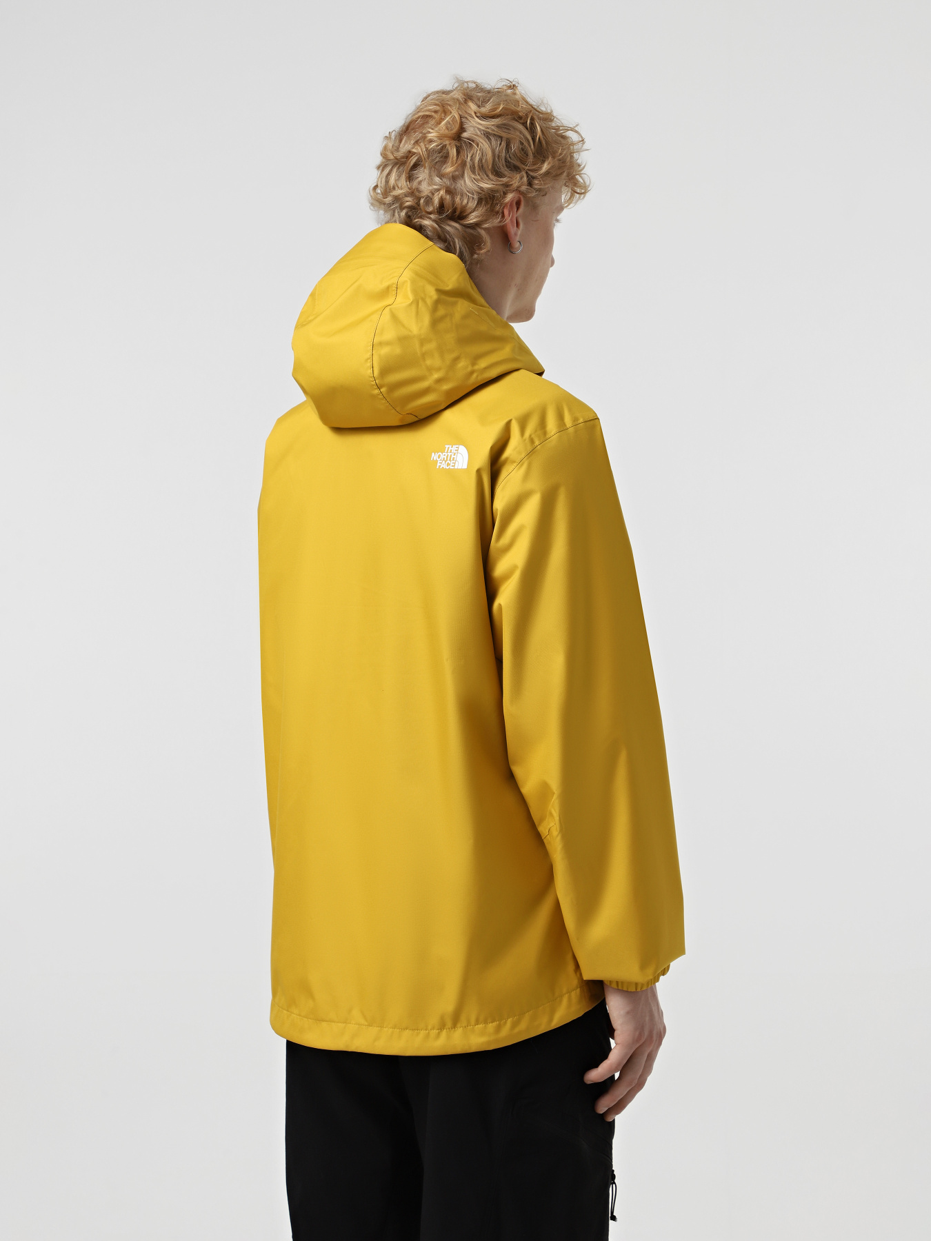 Куртки и дубленки The North Face Quest модель NF00A8AZ0XI1 Фото