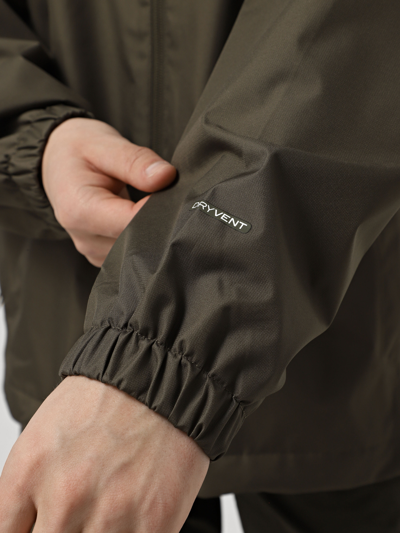 Куртки и дубленки The North Face Quest модель NF00A8AZ21L1 Фото