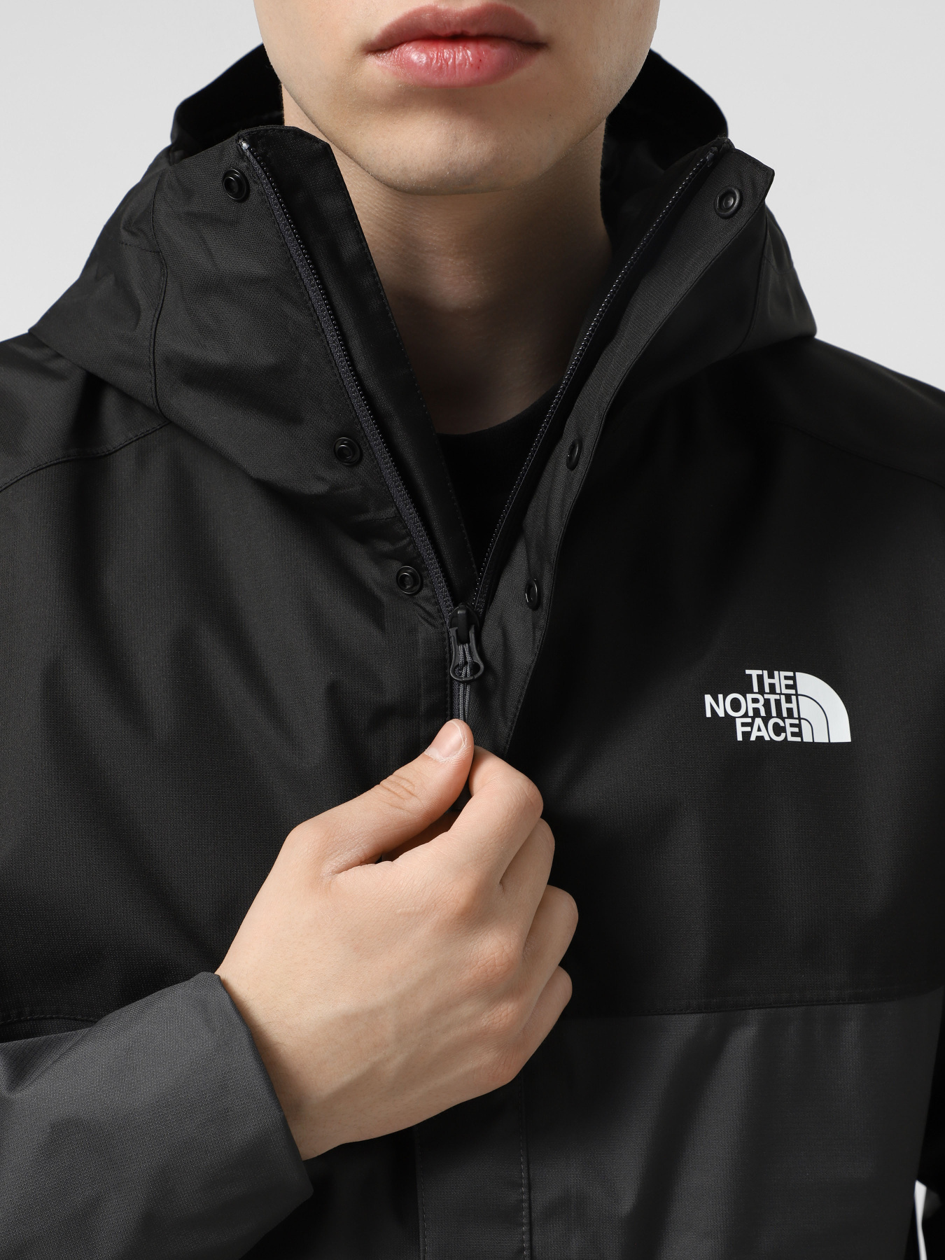 Куртки и дубленки The North Face Quest Zip-In Compatible модель NF0A3YFM4JK1 Куртки и дубленки The North Face Quest Zip-In Compatible модель NF0A3YFM4JK1 Фото