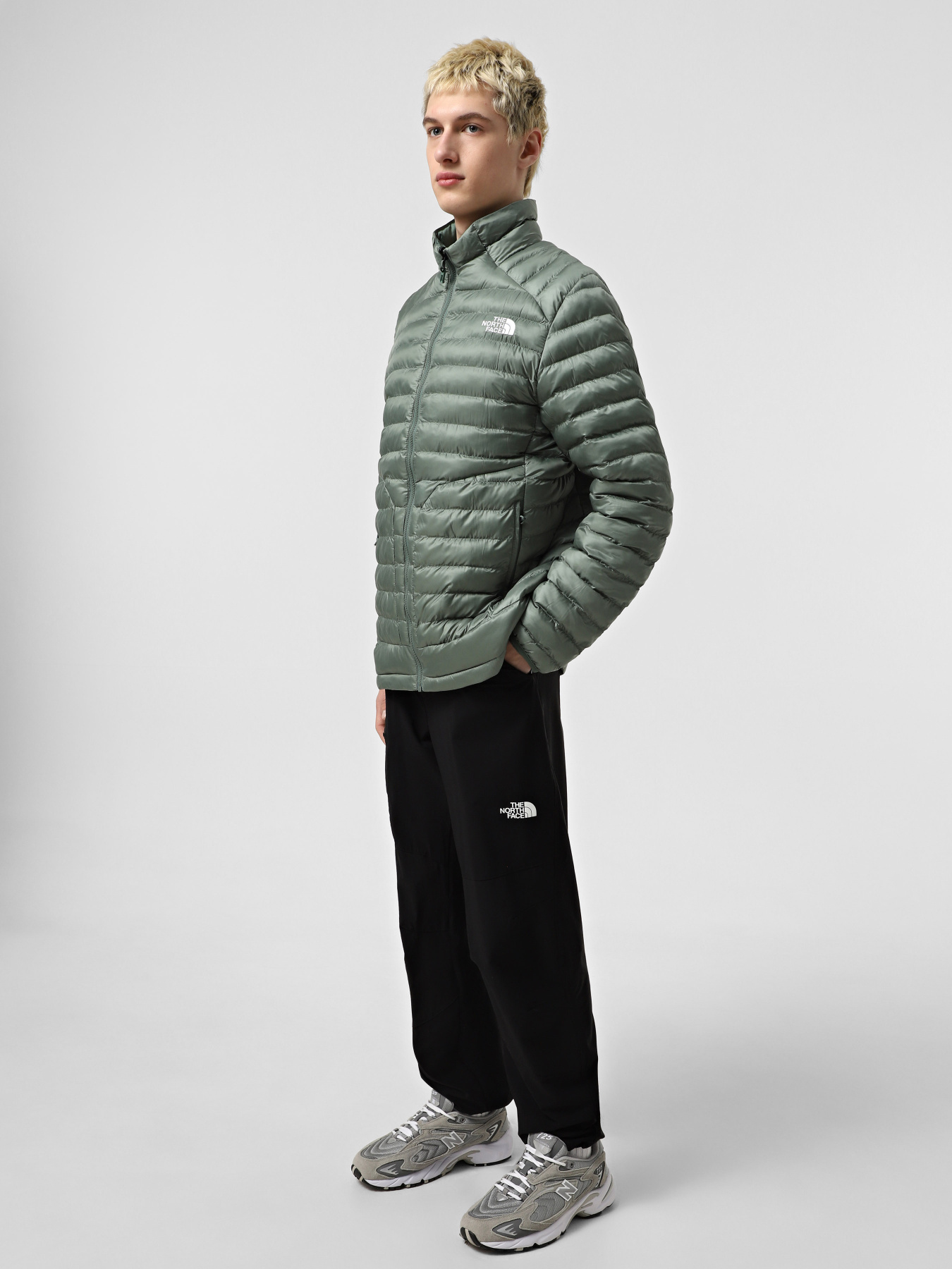 Куртки и дубленки The North Face Huila Synthetic модель NF0A85AEHCH1 Куртки и дубленки The North Face Huila Synthetic модель NF0A85AEHCH1 Фото