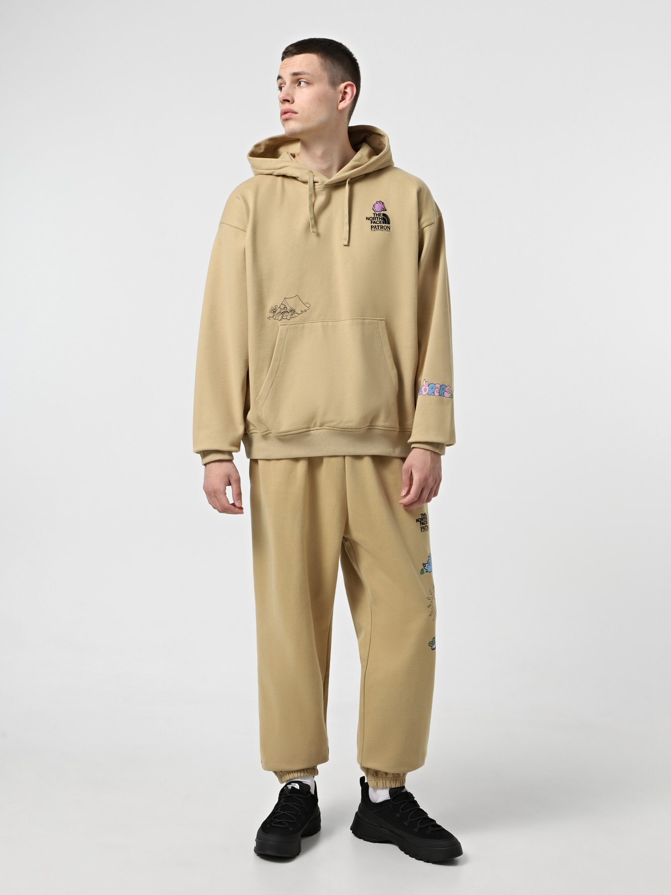 Худи и свитшоты The North Face Mountain Cleanup Oversized модель NF0A8C2VLK51 Худи и свитшоты The North Face Mountain Cleanup Oversized модель NF0A8C2VLK51 Фото
