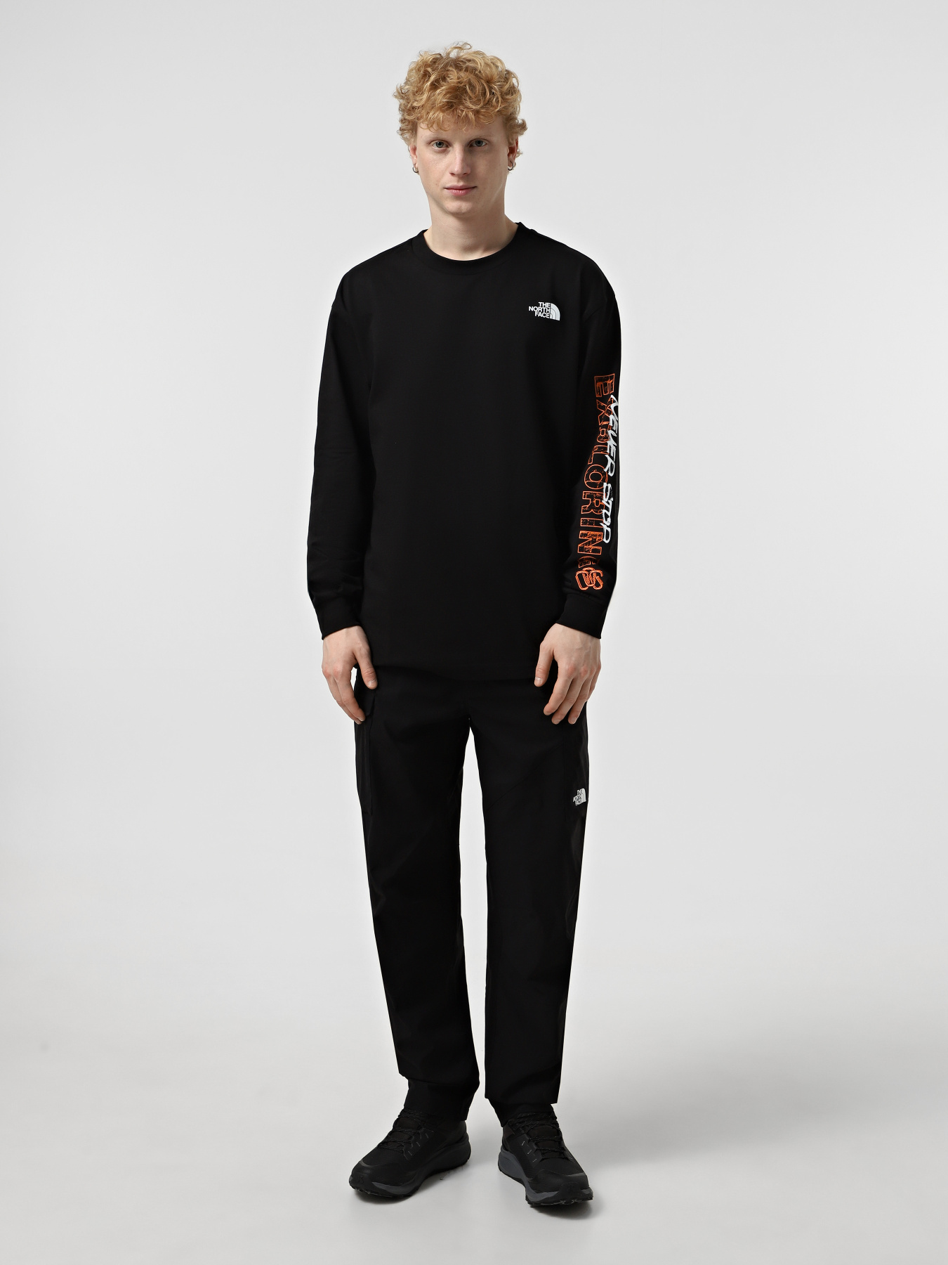 Худи и свитшоты The North Face Ls Nse Oversized модель NF0A8C3ZJK31 Худи и свитшоты The North Face Ls Nse Oversized модель NF0A8C3ZJK31 Фото
