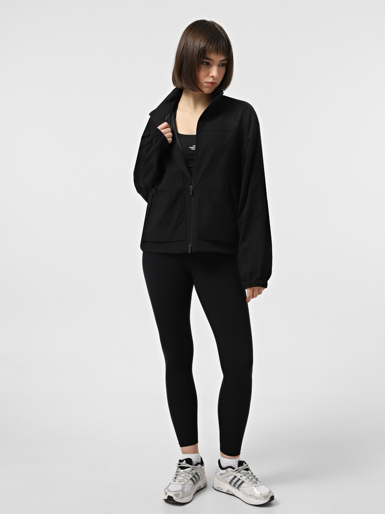 Куртки та дублянки The North Face Cordura Wind модель NF0A8B9AJK31 Фото