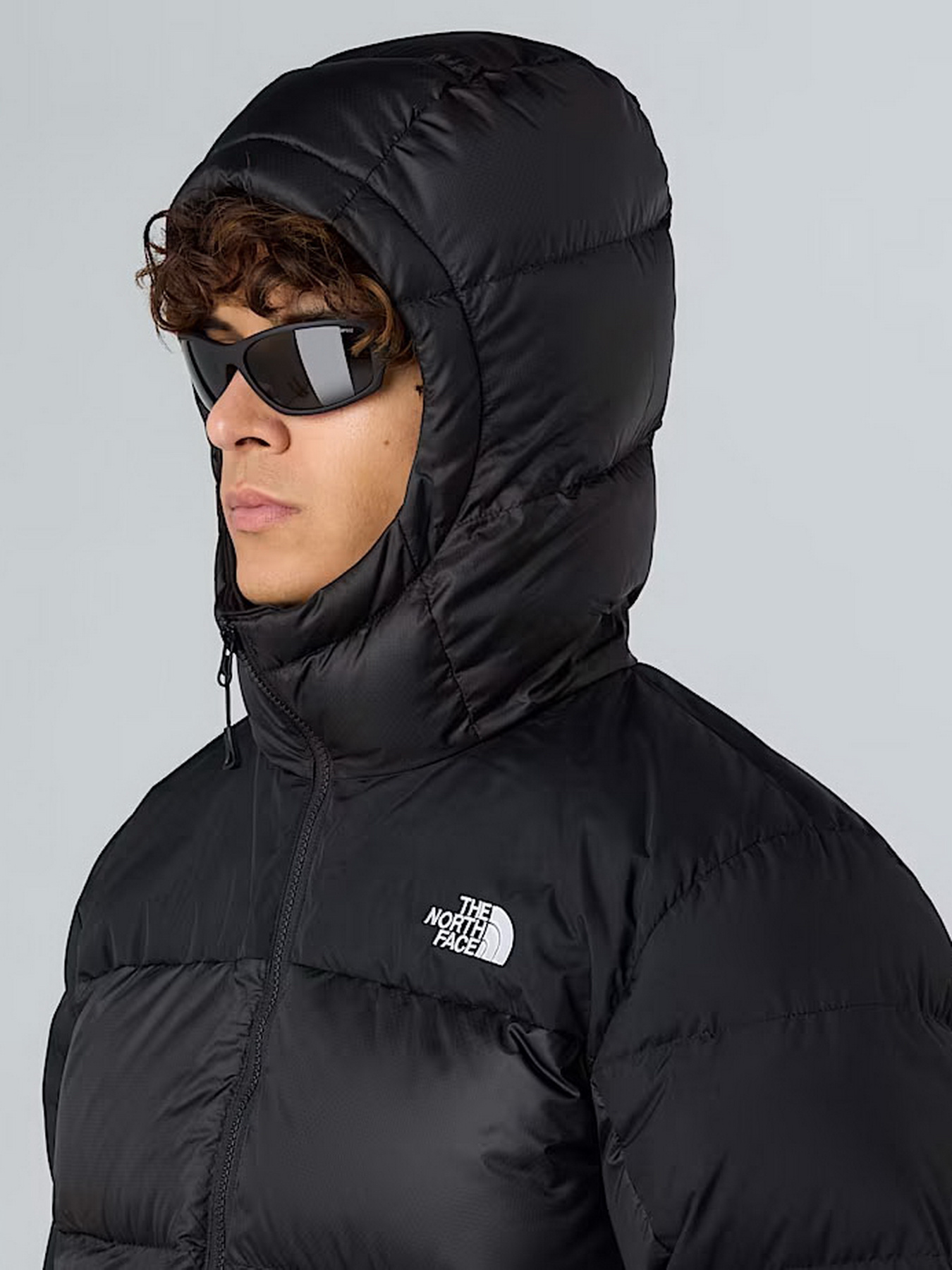 Куртки и дубленки The North Face Diablo Down 2.0 модель NF0A8992GOC1 Фото