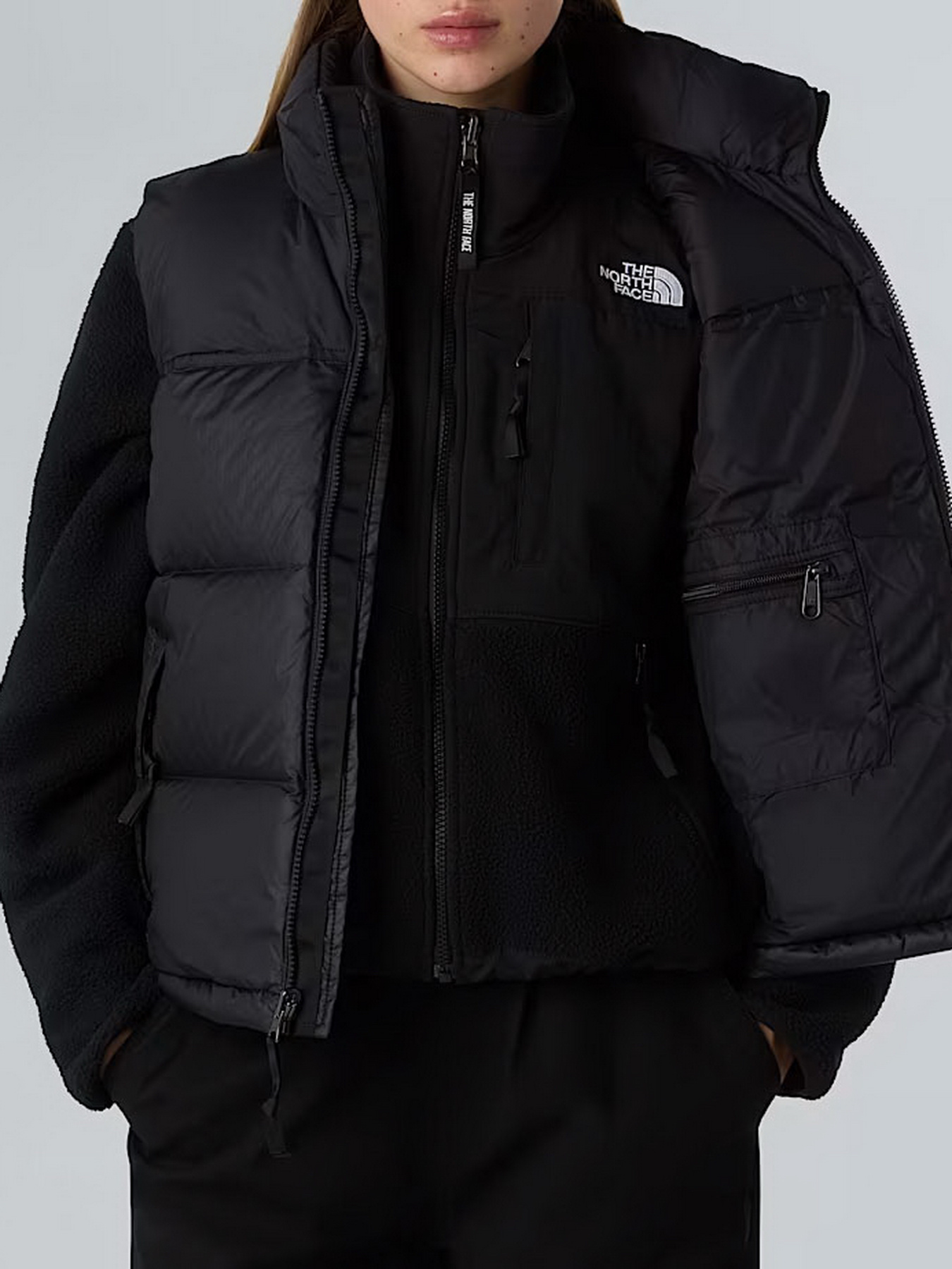 Куртки и дубленки The North Face Retro Nuptse модель NF0A3XEPGOF1 Куртки и дубленки The North Face Retro Nuptse модель NF0A3XEPGOF1 Фото