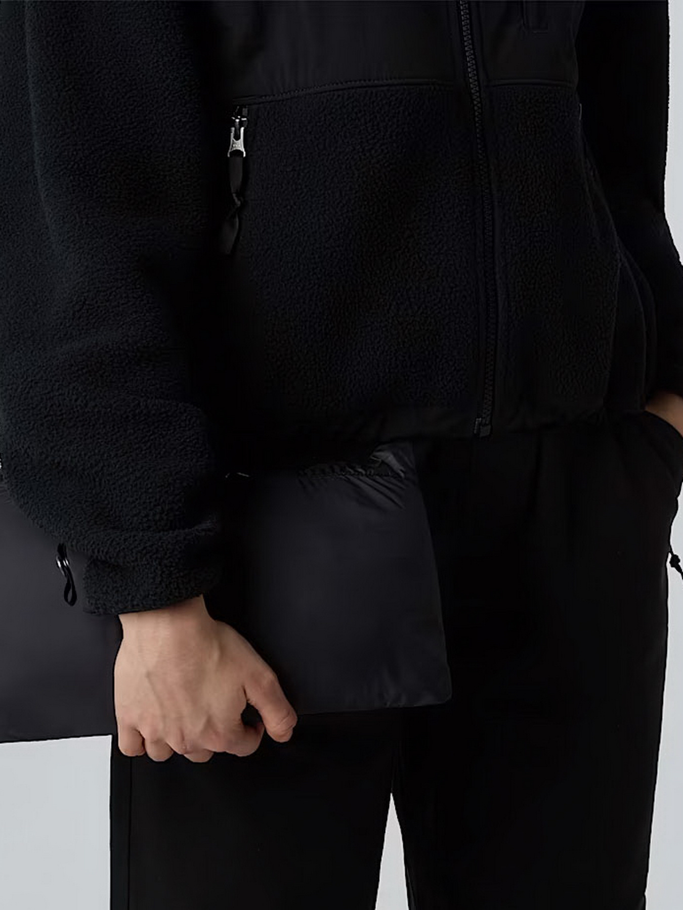 Куртки и дубленки The North Face Retro Nuptse модель NF0A3XEPGOF1 Куртки и дубленки The North Face Retro Nuptse модель NF0A3XEPGOF1 Фото
