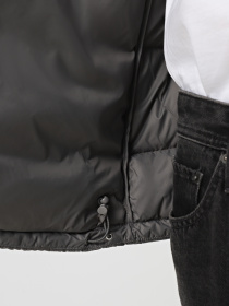 Куртки та дублянки The North Face модель NF0A5GIE0UZ1 Фото