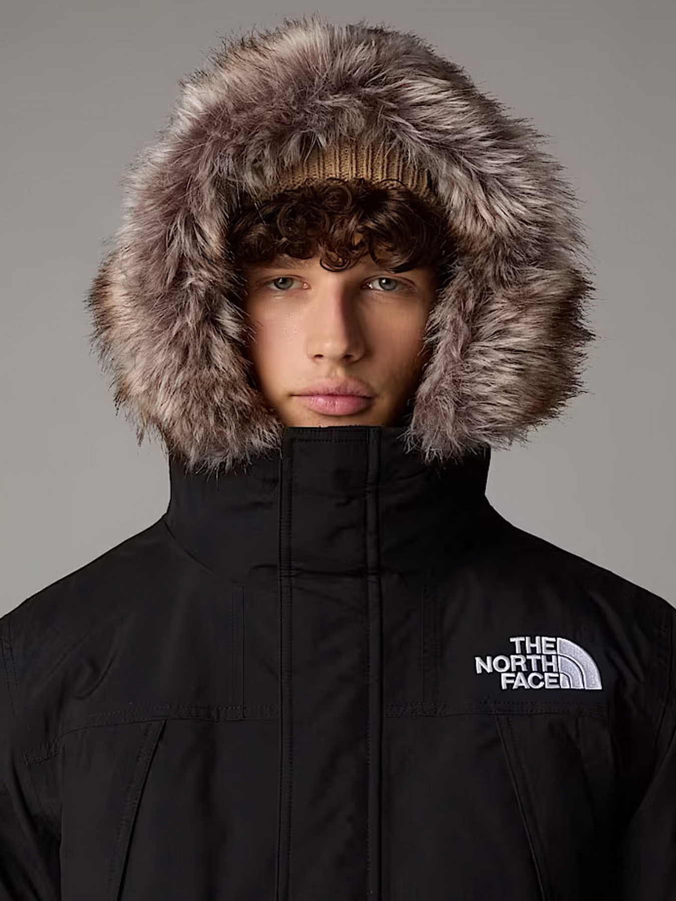 Куртки и дубленки The North Face модель NF0A5GJFKX71 Фото