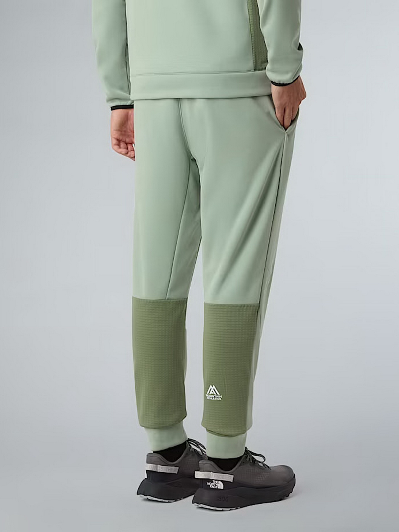 Брюки The North Face Mountain Athletics модель NF0A893SD5M1 Фото
