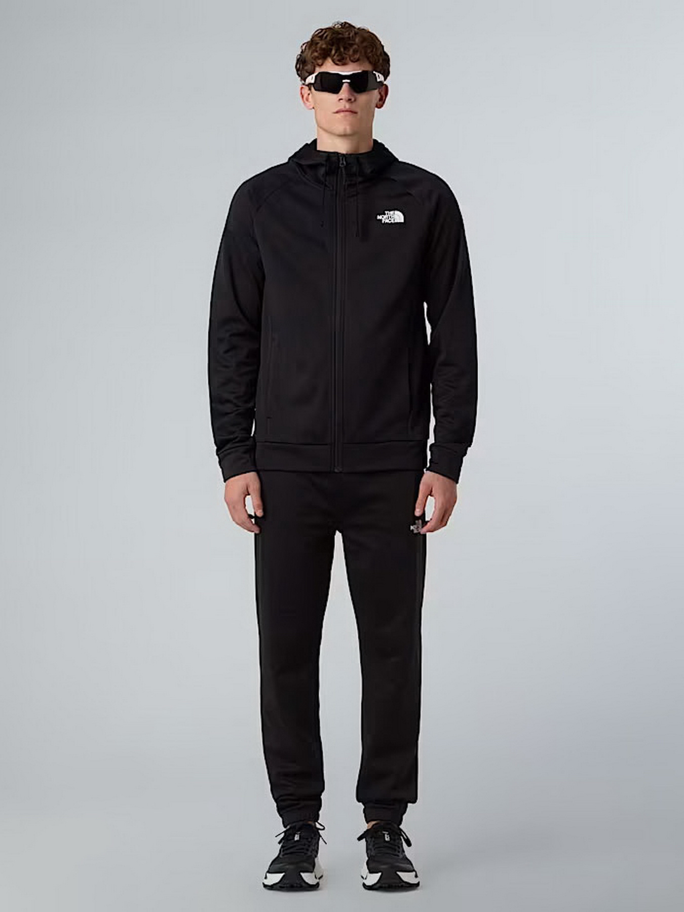 Худи и свитшоты The North Face Reaxion 2.0 модель NF0A8DVYKS71 Фото