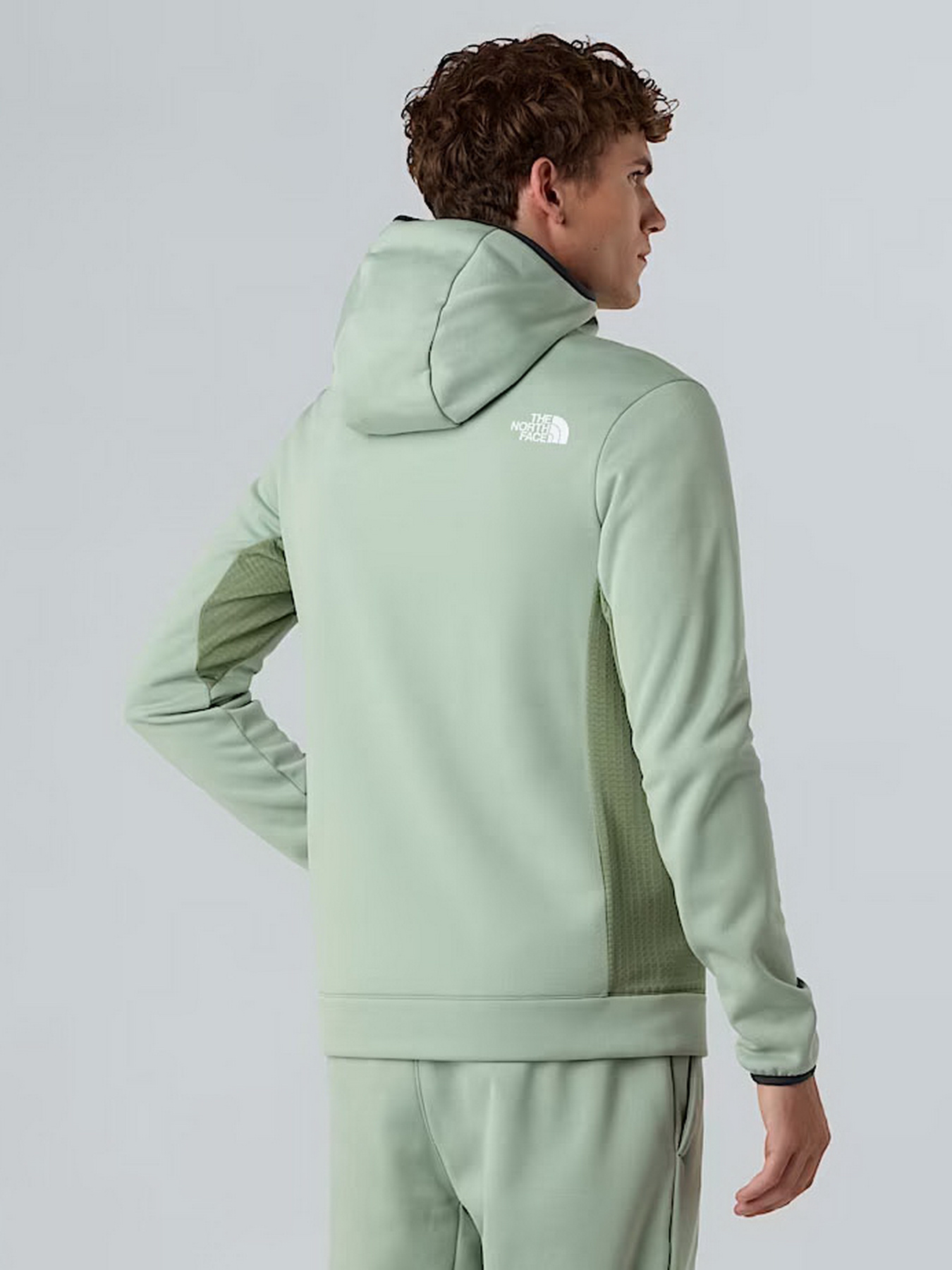 Худи и свитшоты The North Face Mountain Athletics модель NF0A8DY7D5M1 Фото