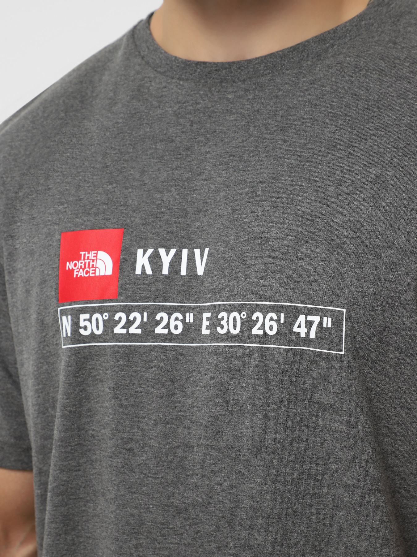 Футболки и поло The North Face GPS Kyiv модель NF0A8FZDDYY1 Футболки и поло The North Face GPS Kyiv модель NF0A8FZDDYY1 Фото