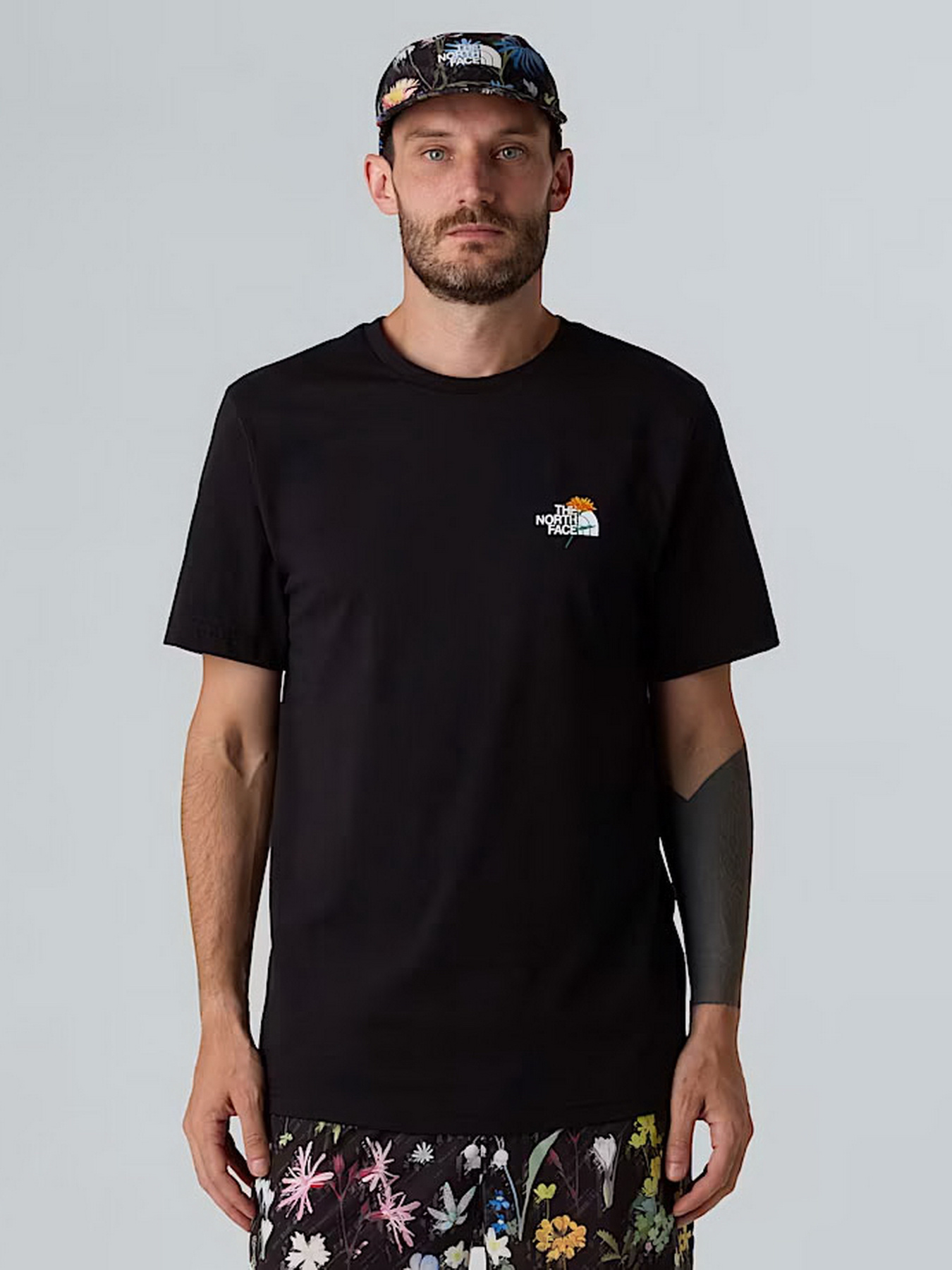 Футболки и поло The North Face модель NF0A8F65JK31 Футболки и поло The North Face модель NF0A8F65JK31 Фото