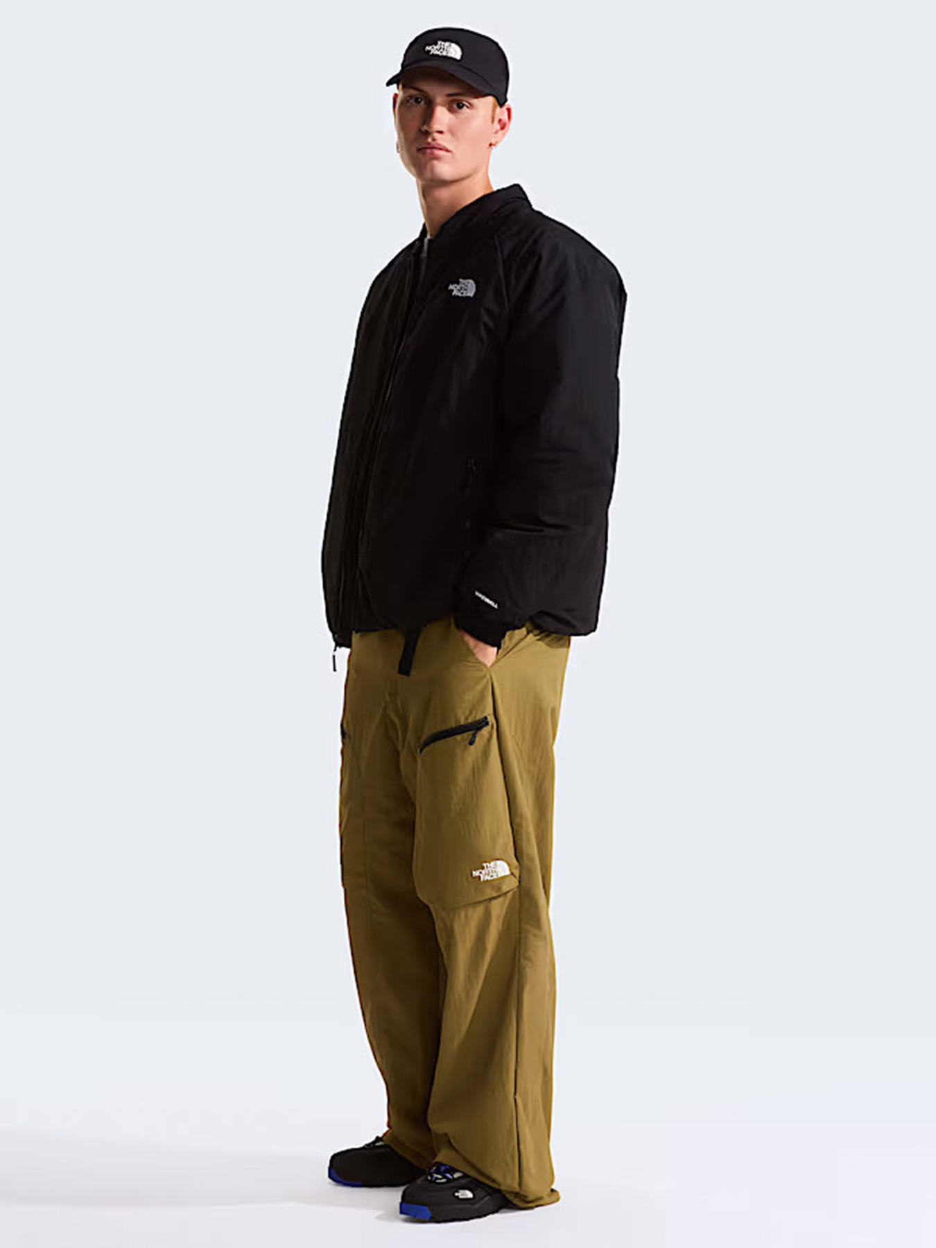 Куртки та дублянки The North Face U NSE LIGHT INSULATED BOMBER J модель NF0A8G8YJK31 Фото