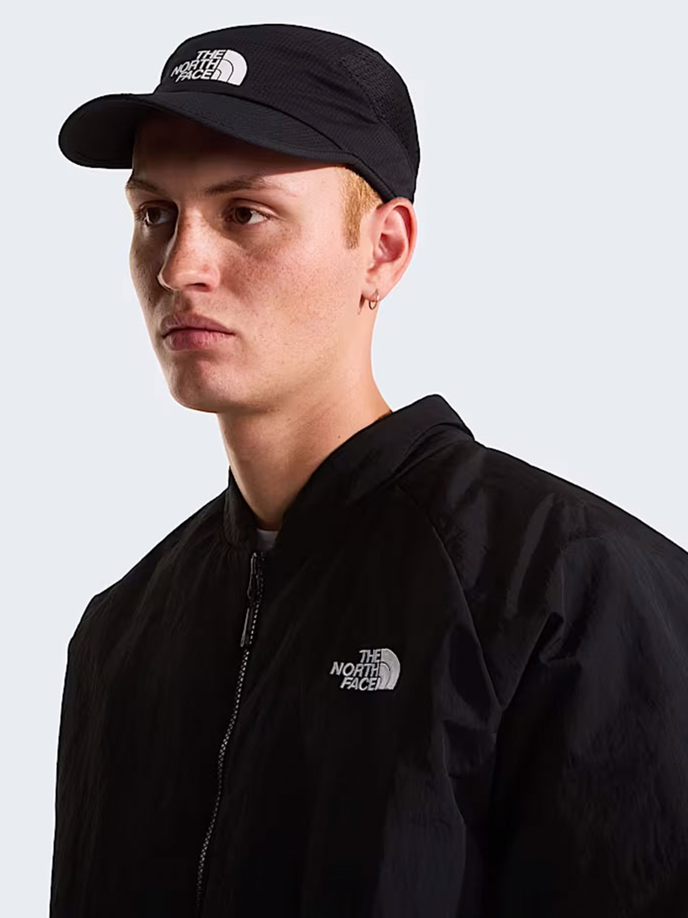 Куртки та дублянки The North Face U NSE LIGHT INSULATED BOMBER J модель NF0A8G8YJK31 Фото