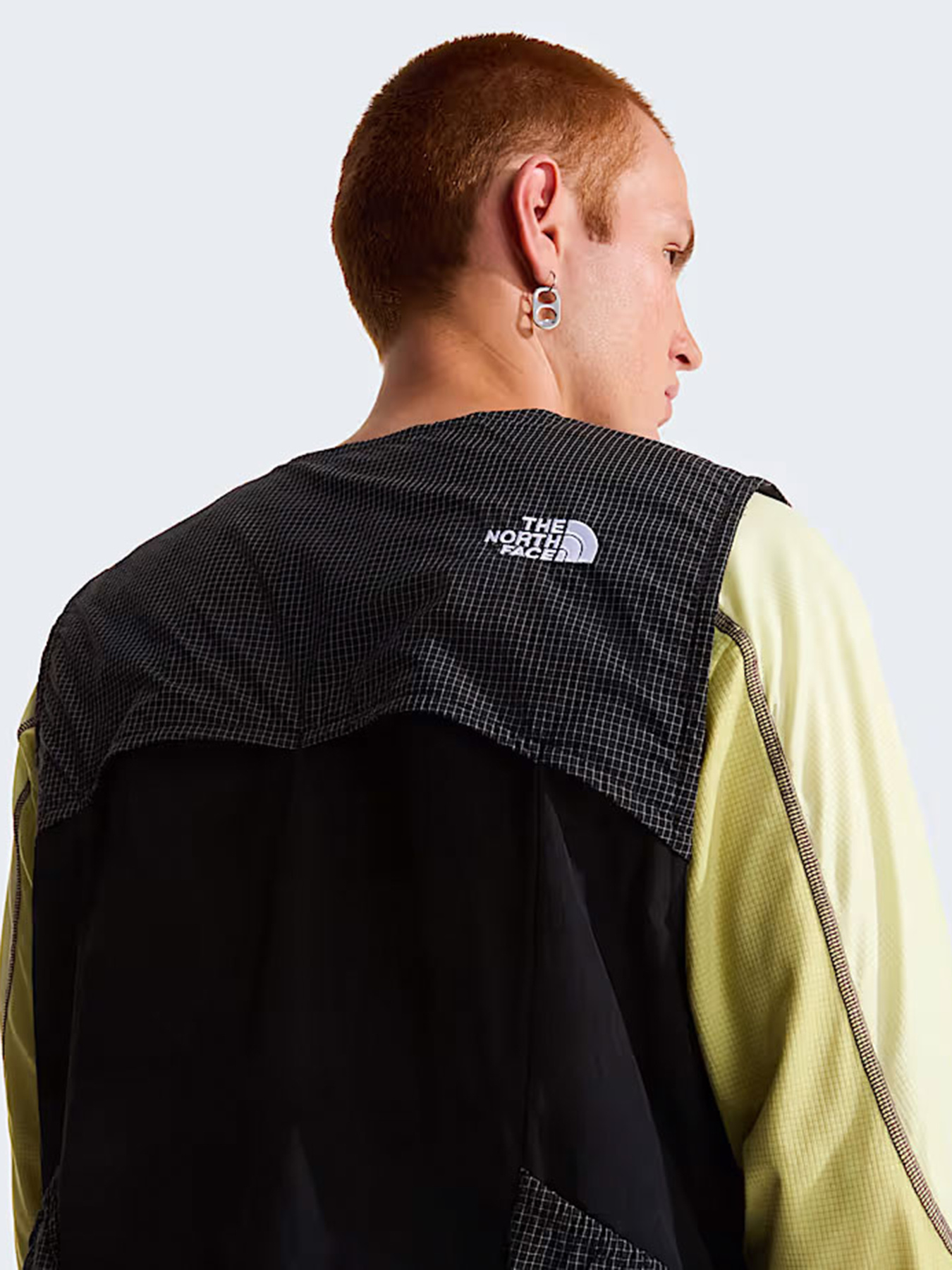 Свитры и кардиганы The North Face U NSE TECH VEST модель NF0A8G92JK31 Фото