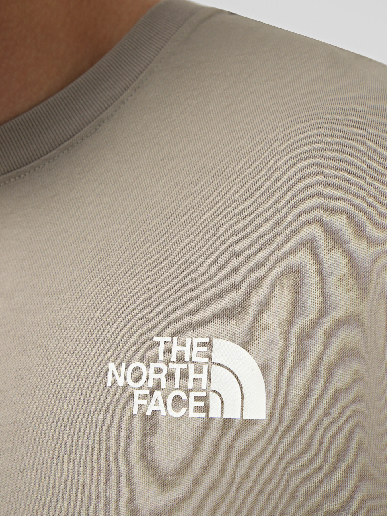 Футболки і поло The North Face M EVOLUTION BOX NSE REGULAR SH модель NF0A8B6K2MB1 Футболки і поло The North Face M EVOLUTION BOX NSE REGULAR SH модель NF0A8B6K2MB1 Фото