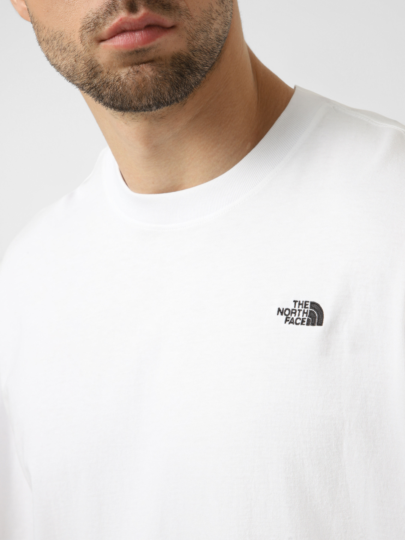 Футболки і поло The North Face M TNF ESSENTIAL SIMPLE DOME OS модель NF0A8EVWFN41 Футболки і поло The North Face M TNF ESSENTIAL SIMPLE DOME OS модель NF0A8EVWFN41 Фото