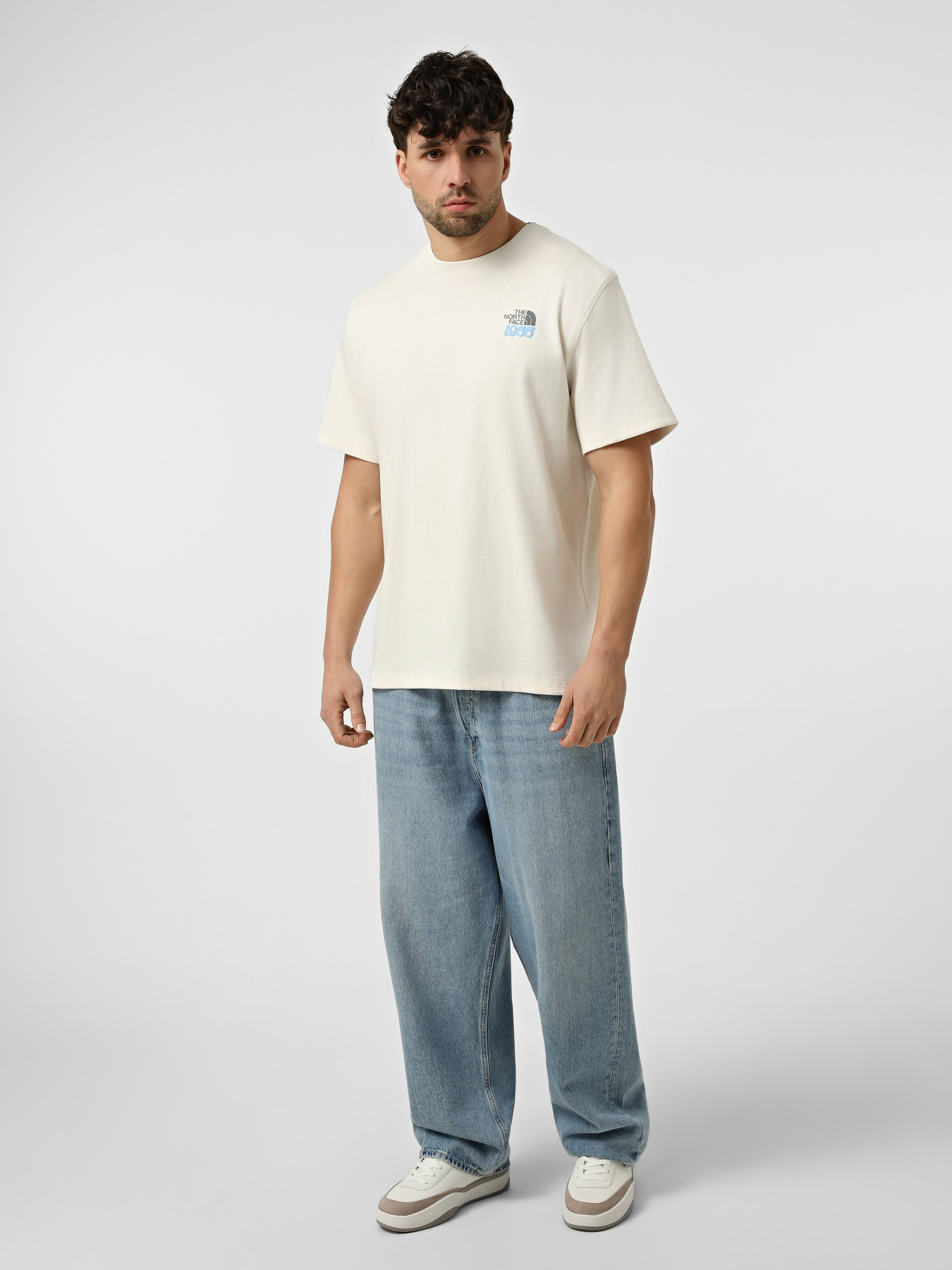 Футболки и поло The North Face M 1966 FLORA RELAXED SHORT SLE модель NF0A8GB2QLI1 Футболки и поло The North Face M 1966 FLORA RELAXED SHORT SLE модель NF0A8GB2QLI1 Фото