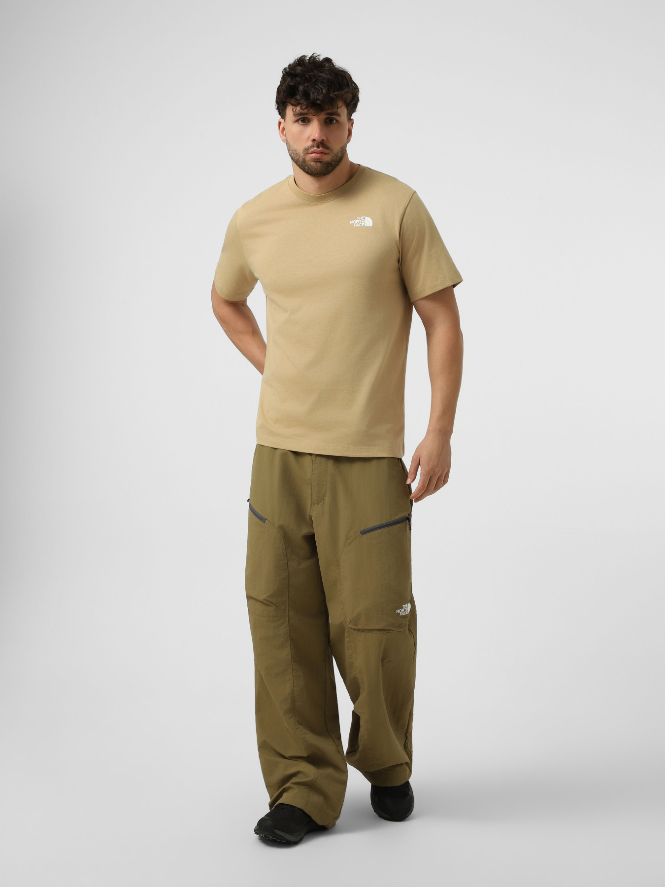 Футболки і поло The North Face M NORTH FACES REGULAR SHORT SL модель NF0A8GUWLK51 Футболки і поло The North Face M NORTH FACES REGULAR SHORT SL модель NF0A8GUWLK51 Фото