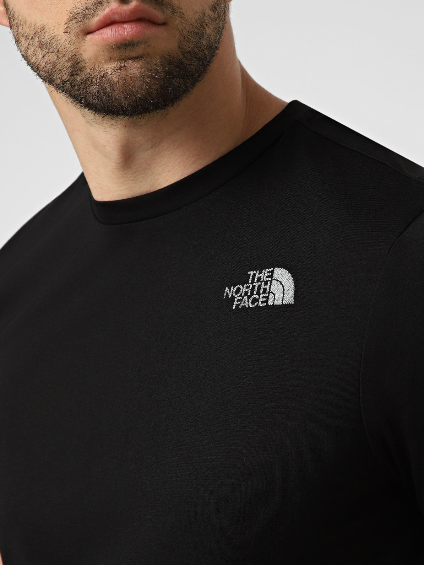 Футболки і поло The North Face M BITMAP LOGO SHORT SLEEVES TE модель NF0A8FTVJK31 Футболки і поло The North Face M BITMAP LOGO SHORT SLEEVES TE модель NF0A8FTVJK31 Фото