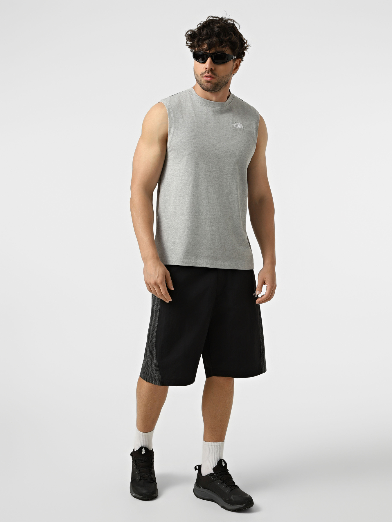 Футболки і поло The North Face M EVOLUTION SIMPLE DOME TANK модель NF0A8FD4CQO1 Фото