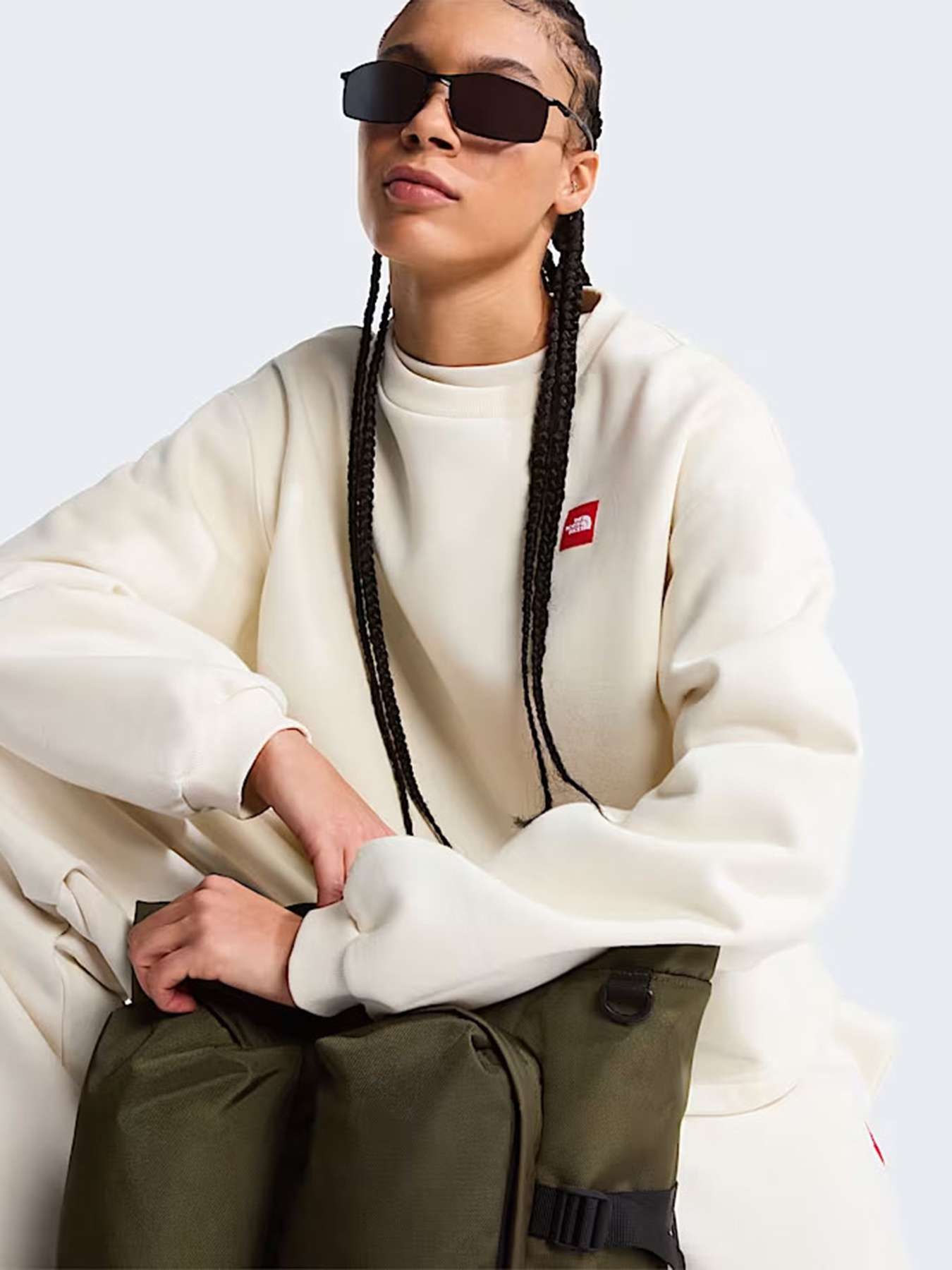 Худі та світшоти The North Face W TNF RED BOX CREW модель NF0A8EFYQLI1 Фото
