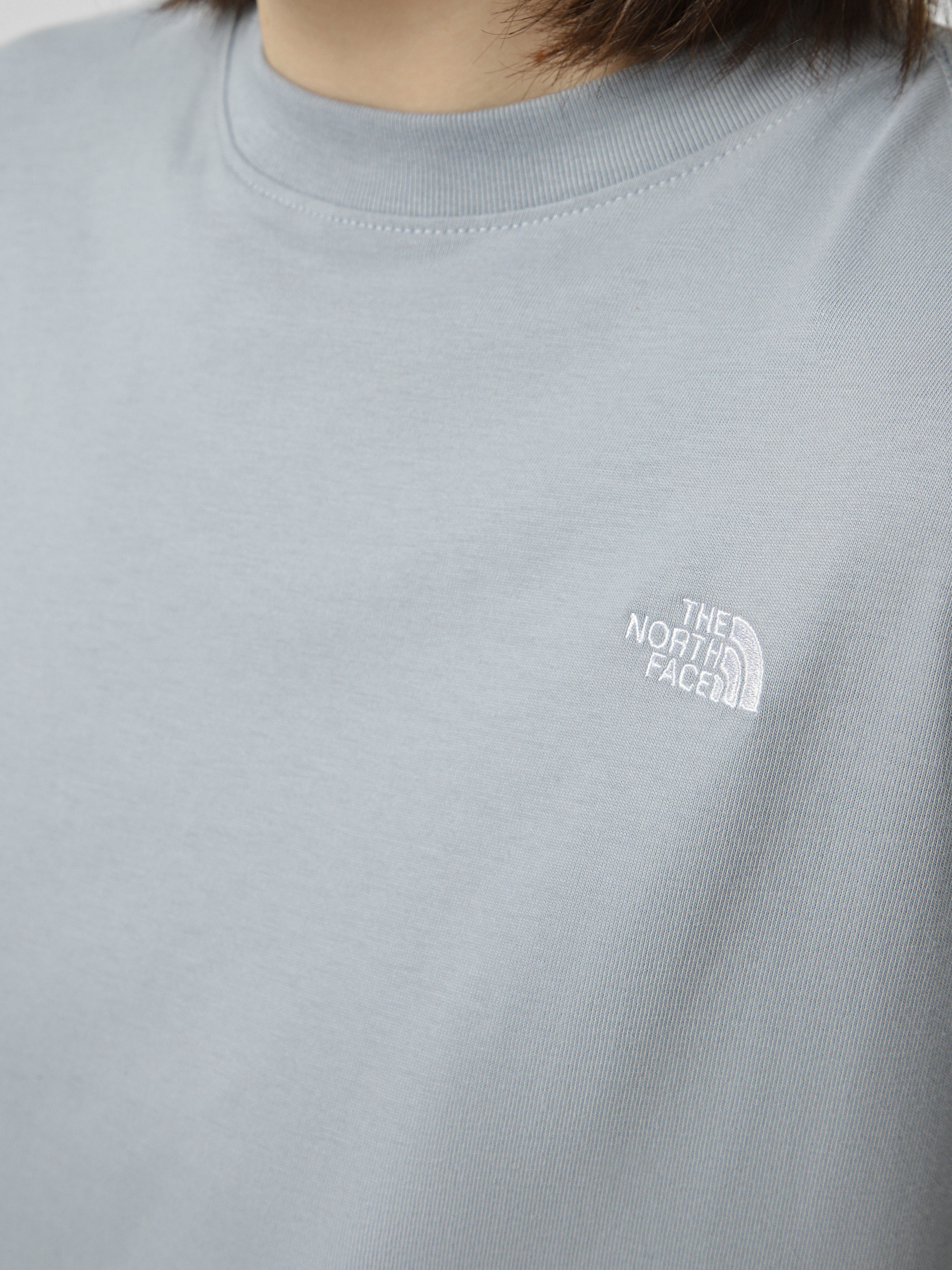 Футболки і поло The North Face W TNF ESSENTIAL SIMPLE DOME OS модель NF0A8EVXFM21 Футболки і поло The North Face W TNF ESSENTIAL SIMPLE DOME OS модель NF0A8EVXFM21 Фото