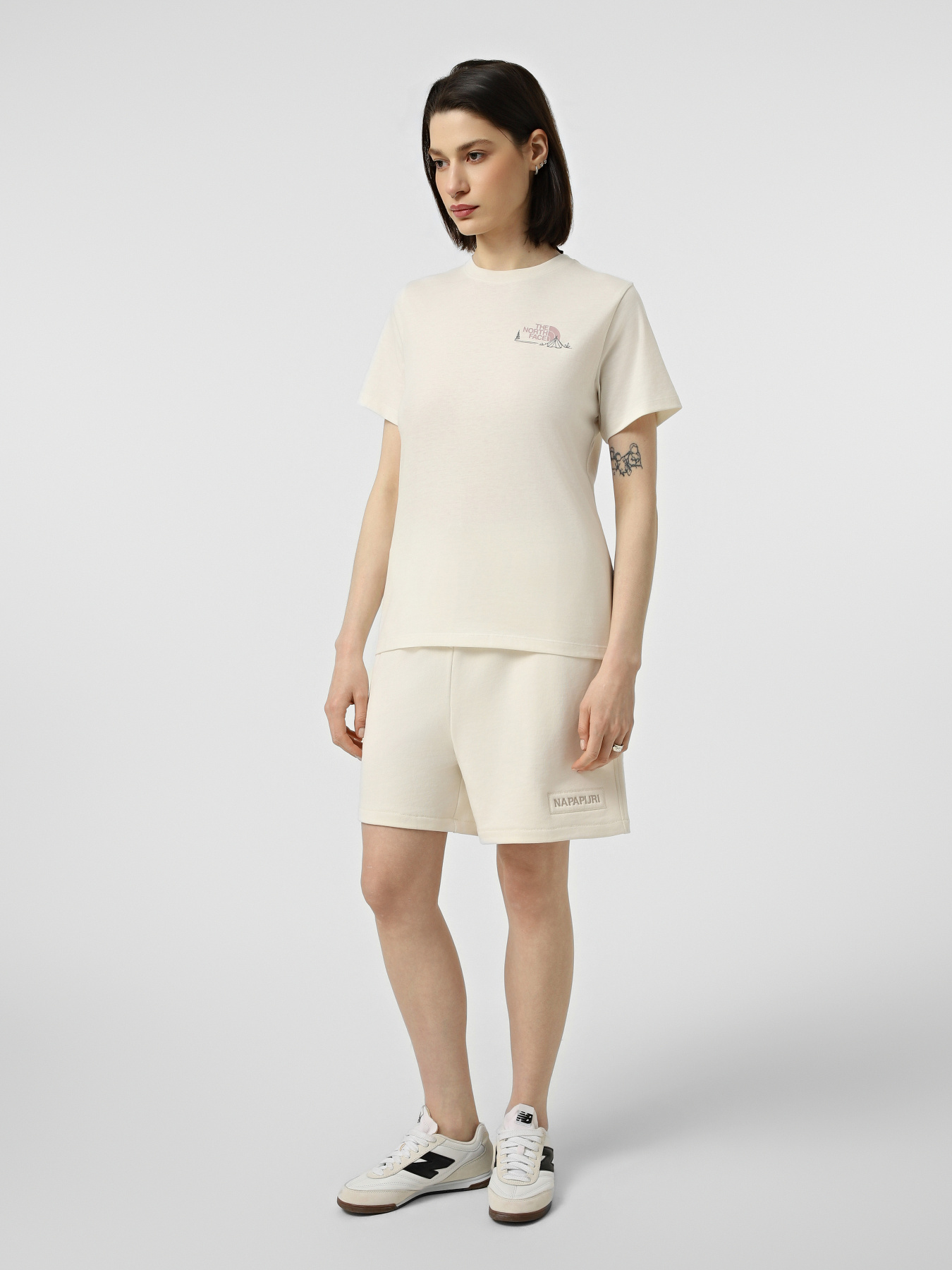 Футболки і поло The North Face W MONTE REGULAR SHORT SLEEVE T модель NF0A8GA9QLI1 Футболки і поло The North Face W MONTE REGULAR SHORT SLEEVE T модель NF0A8GA9QLI1 Фото