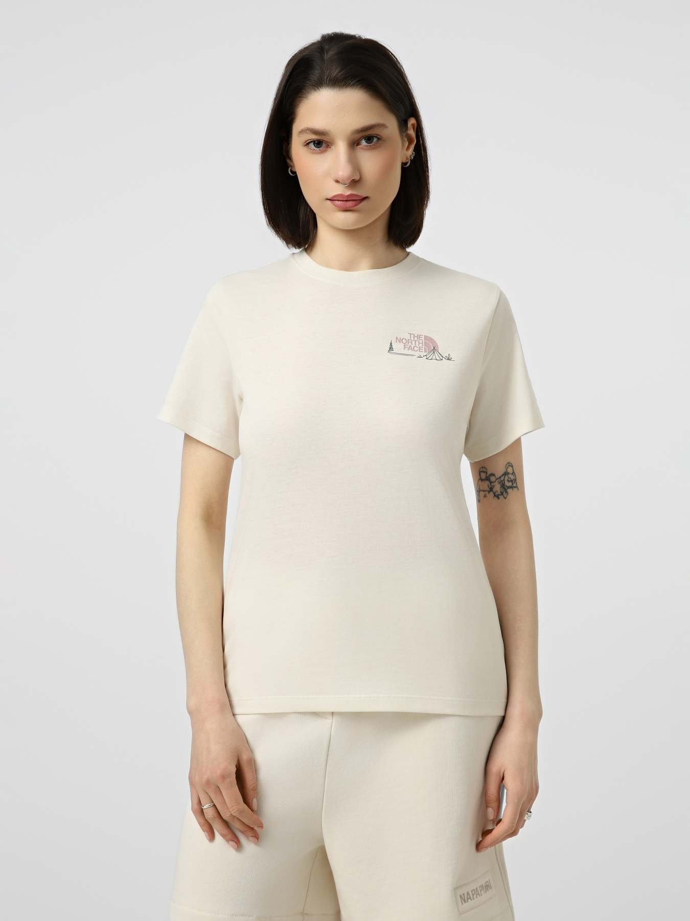 Футболки і поло The North Face W MONTE REGULAR SHORT SLEEVE T модель NF0A8GA9QLI1 Футболки і поло The North Face W MONTE REGULAR SHORT SLEEVE T модель NF0A8GA9QLI1 Фото