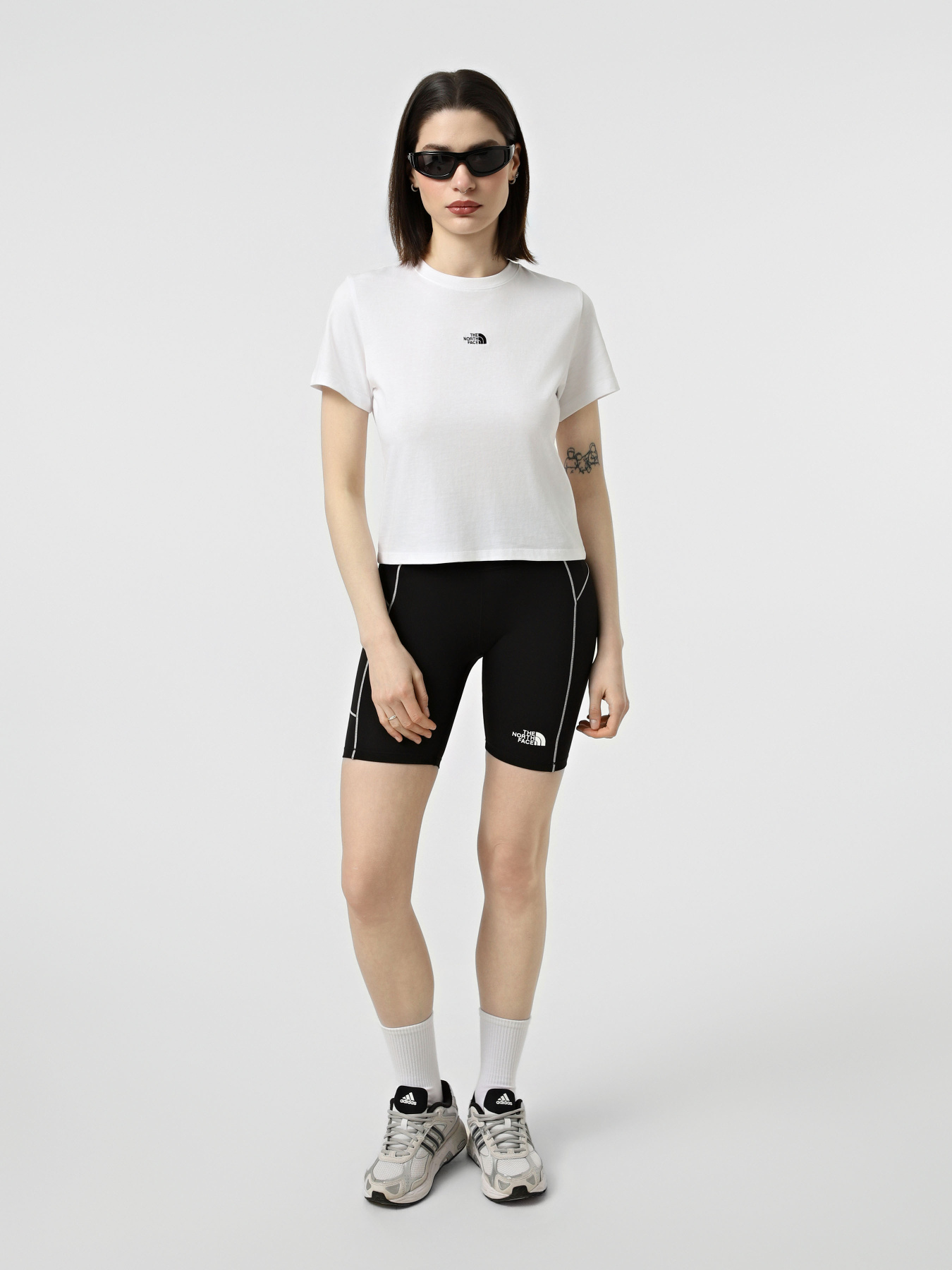 Футболки і поло The North Face W ESSENTIAL REGULAR SHORT SLEE модель NF0A8GR1FN41 Футболки і поло The North Face W ESSENTIAL REGULAR SHORT SLEE модель NF0A8GR1FN41 Фото