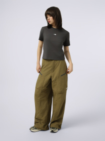Футболки і поло The North Face W ESSENTIAL REGULAR SHORT SLEE модель NF0A8GR1RHI1 Фото